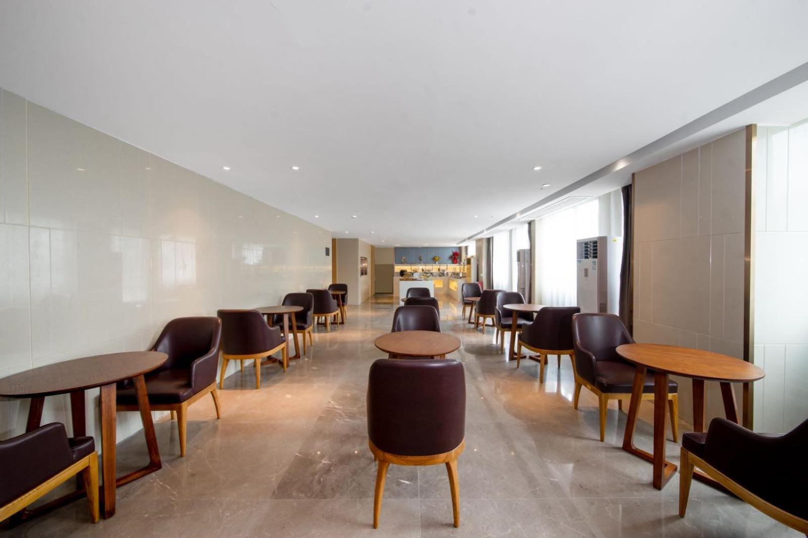 Baiyun Airport Yunzhi Near Terminal One - Complimentary Shuttle Bus Between To Fair Complex During Fair Hotel 3*