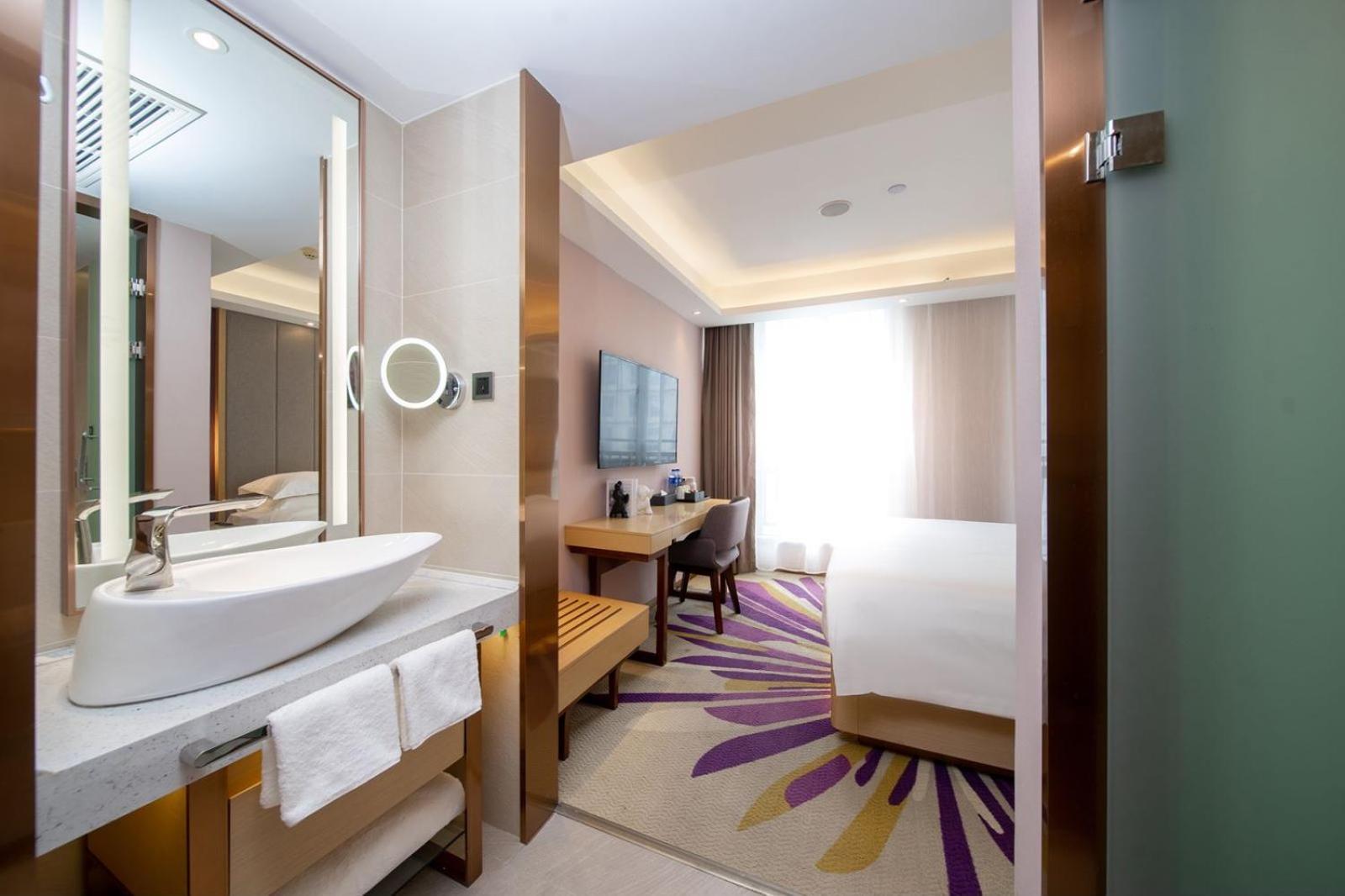 Hotel Baiyun Airport Yunzhi Near Terminal One - Complimentary Shuttle Bus Between To Fair Complex During Fair
