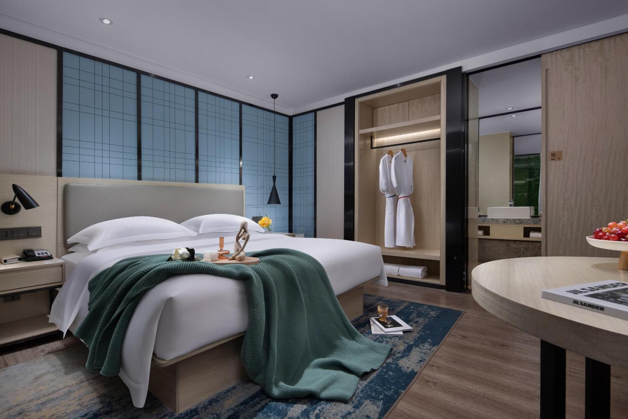 Hotel Echarm International Beijing Road Pedestrian Street Tianzi Wharf Branch - Free Shuttle Bus To Fair Complex During Fair Period Canton