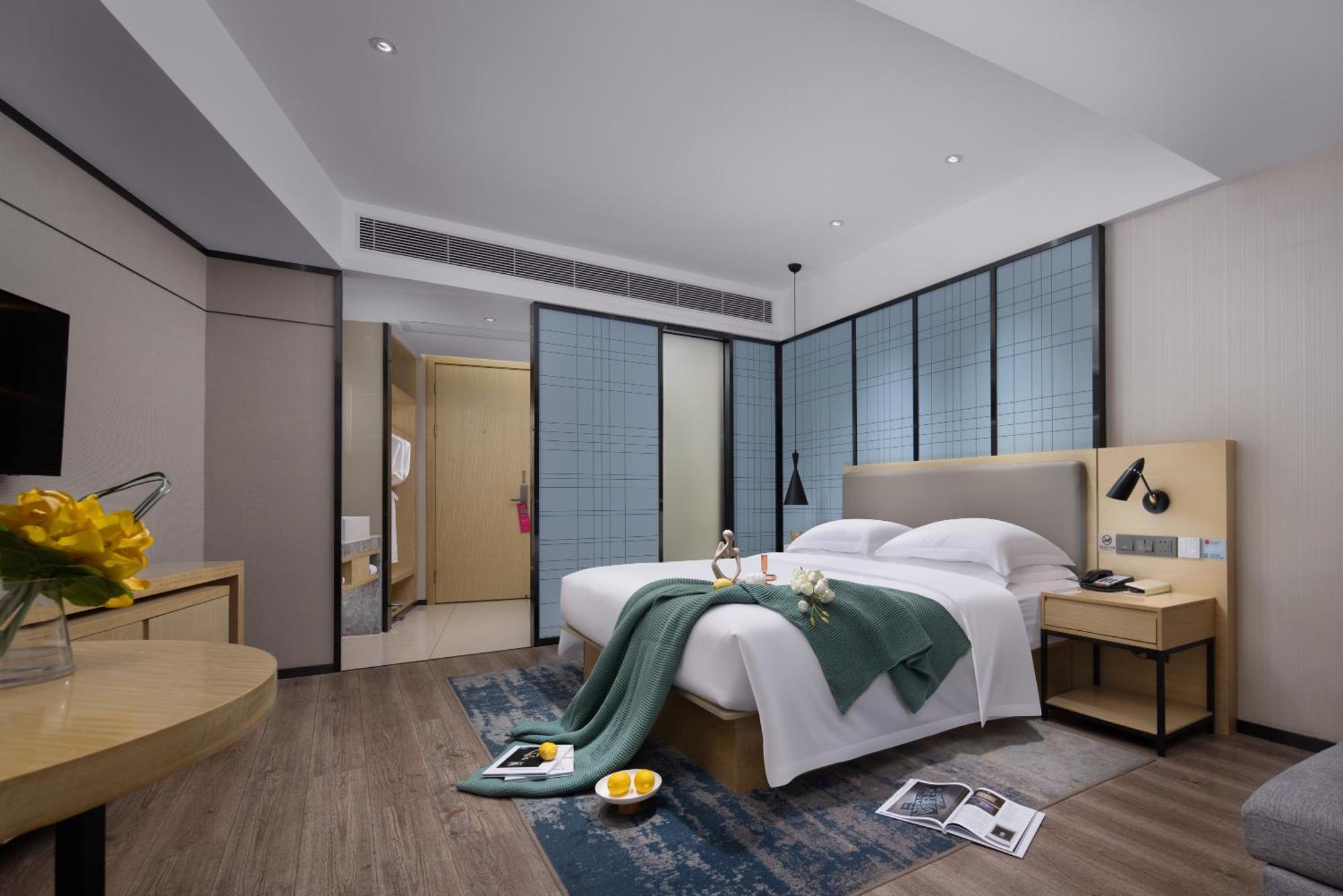 Echarm International Beijing Road Pedestrian Street Tianzi Wharf Branch - Free Shuttle Bus To Fair Complex During Fair Period 3*