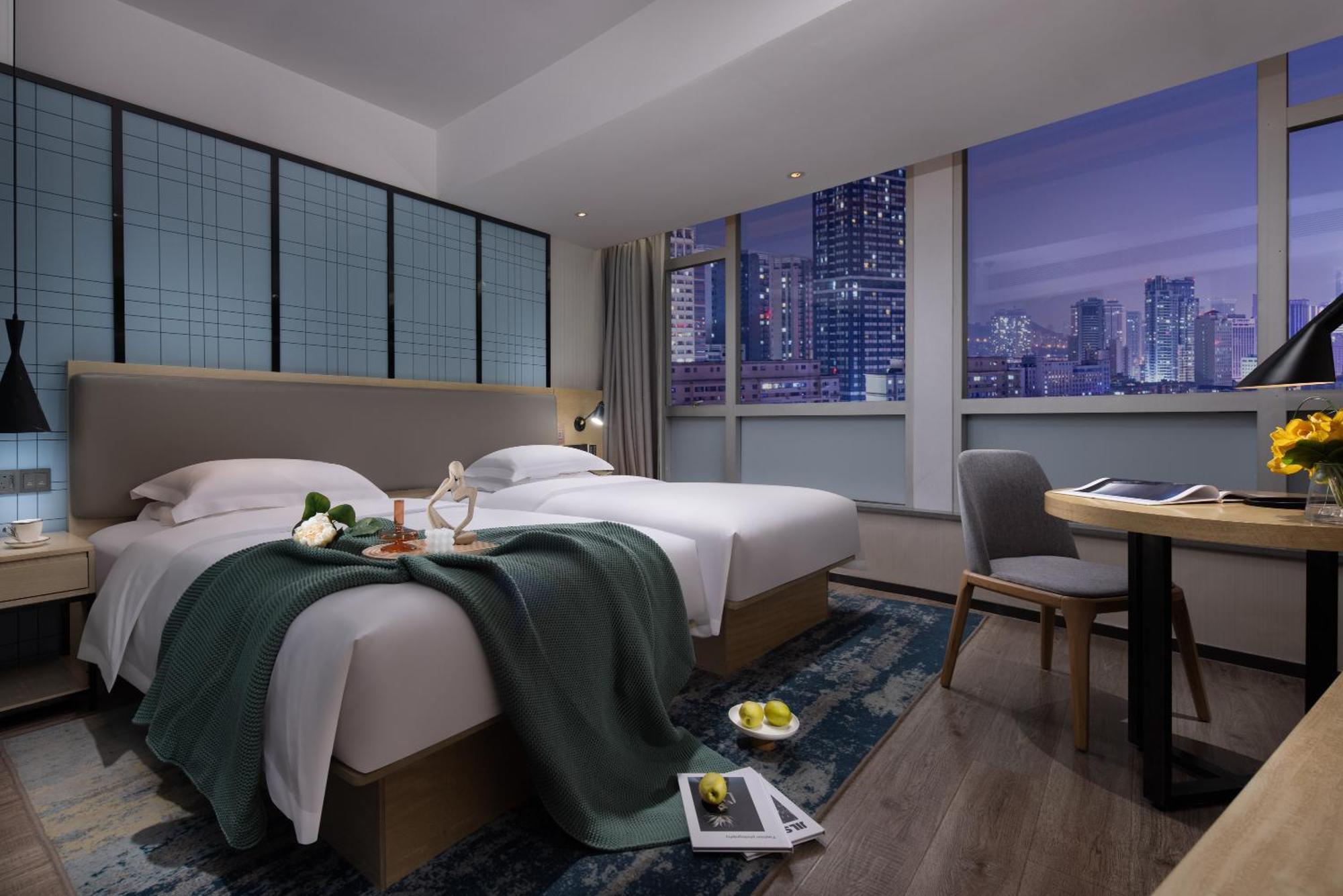 Echarm International Beijing Road Pedestrian Street Tianzi Wharf Branch - Free Shuttle Bus To Fair Complex During Fair Period Hotel