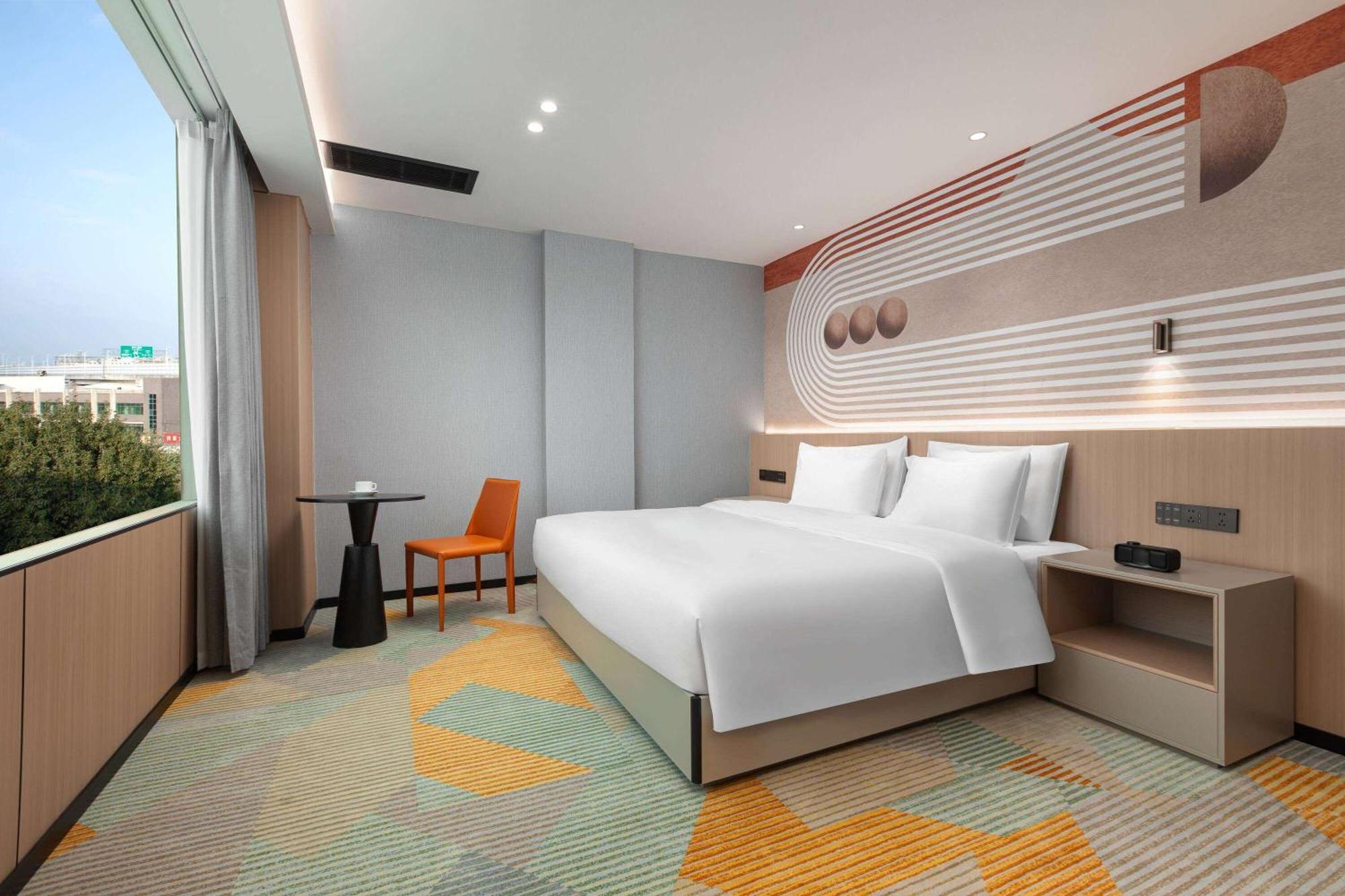 Hawthorn By Wyndham Baiyun Airport 4*