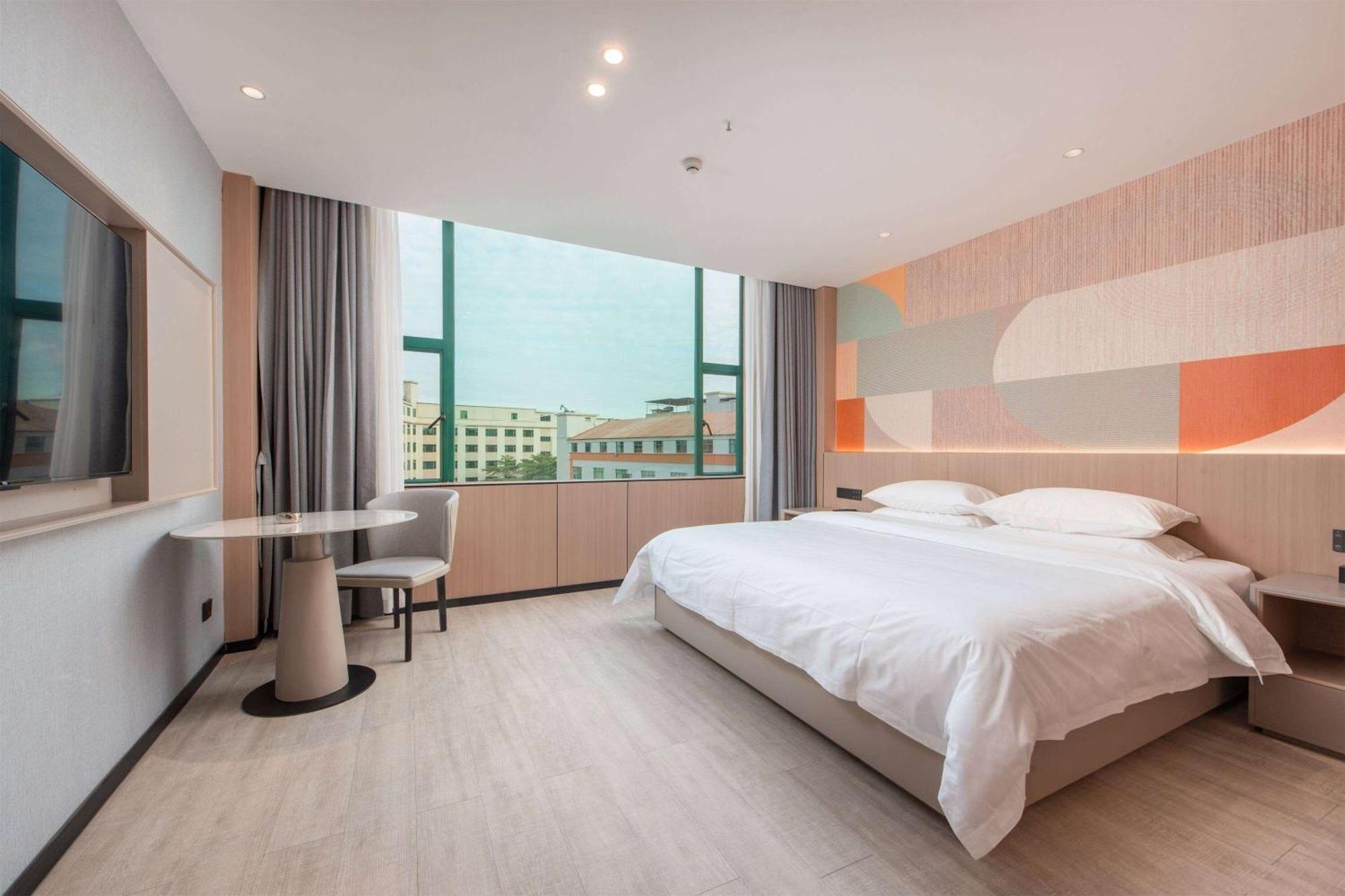 Hawthorn By Wyndham Baiyun Airport 4*