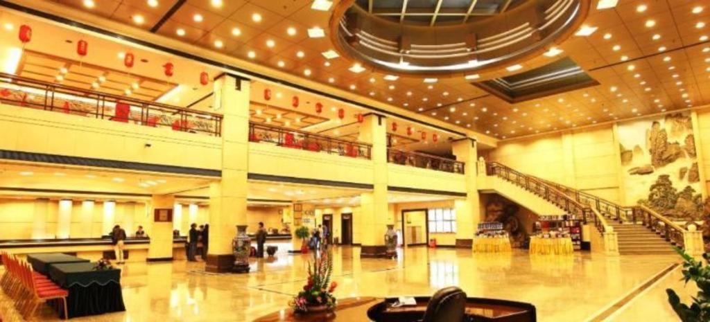 Sanyu Hotel 4*