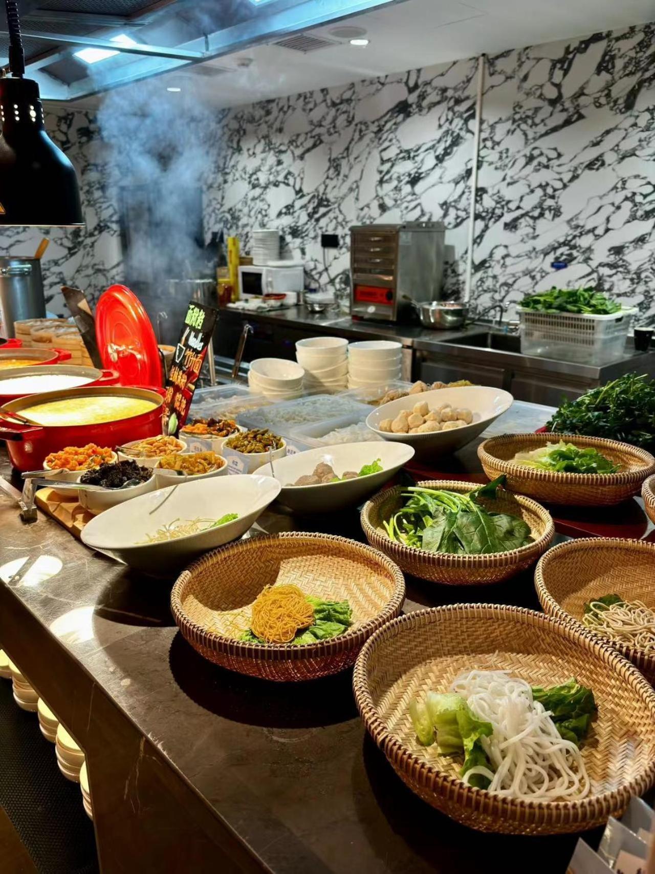 Hampton By Hilton Renhe Baiyun Airport-free Shuttle Bus During The Fair Hotel 4*