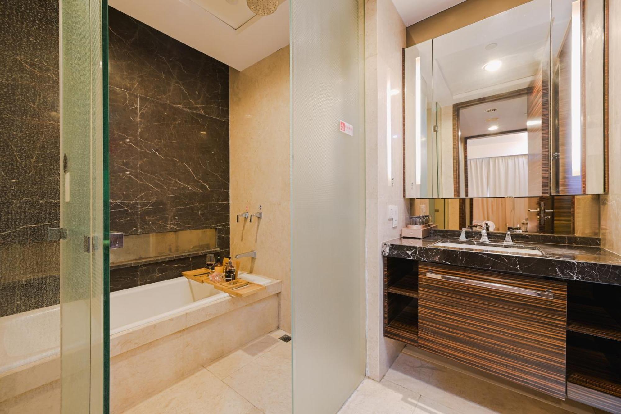 Snug Gaokong Jiangjing Aparthotel