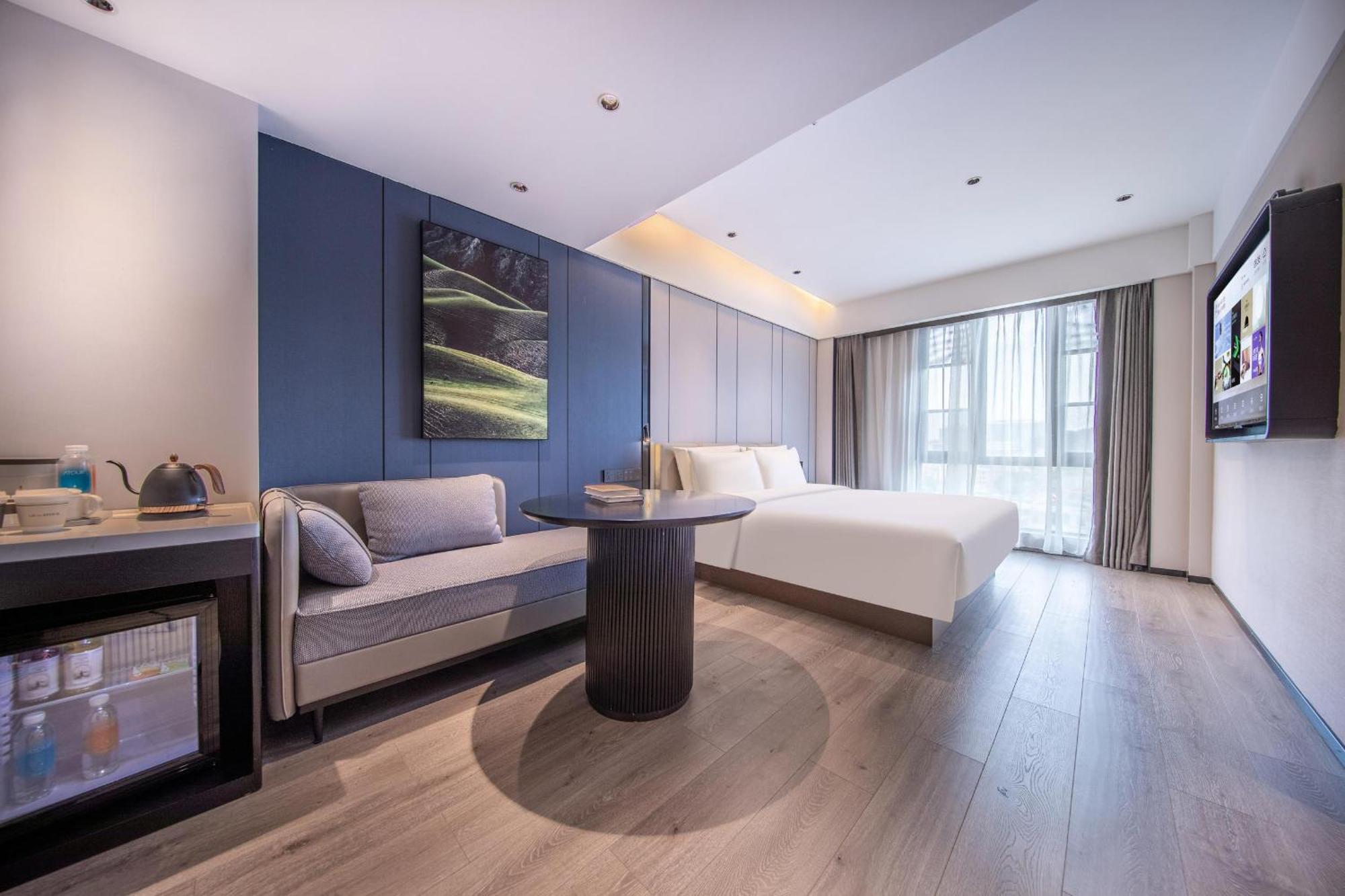 Hotel Atour Zhongcun Hanxi Changlong Metro Station