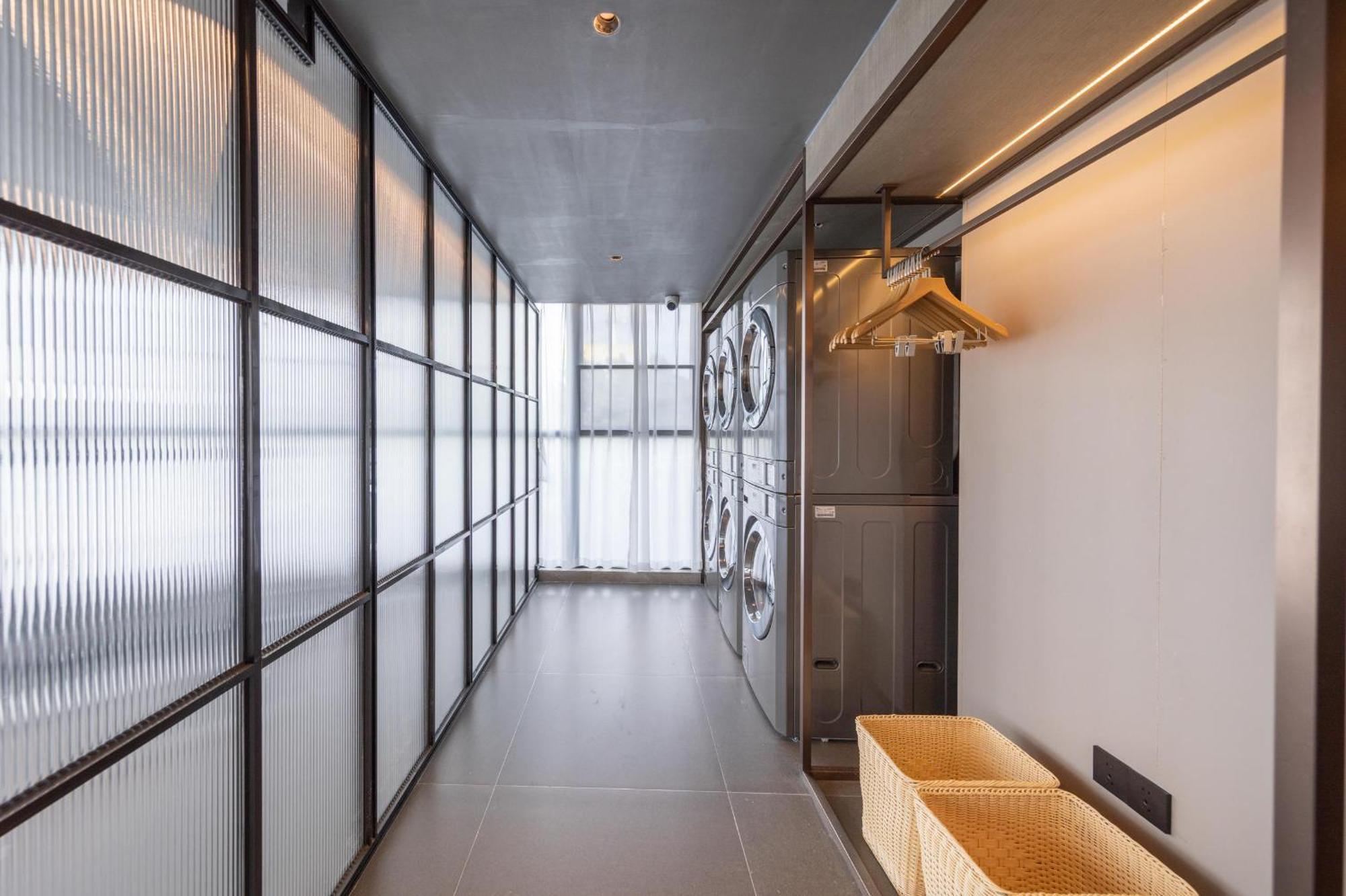 Atour Zhongcun Hanxi Changlong Metro Station Hotel 4*