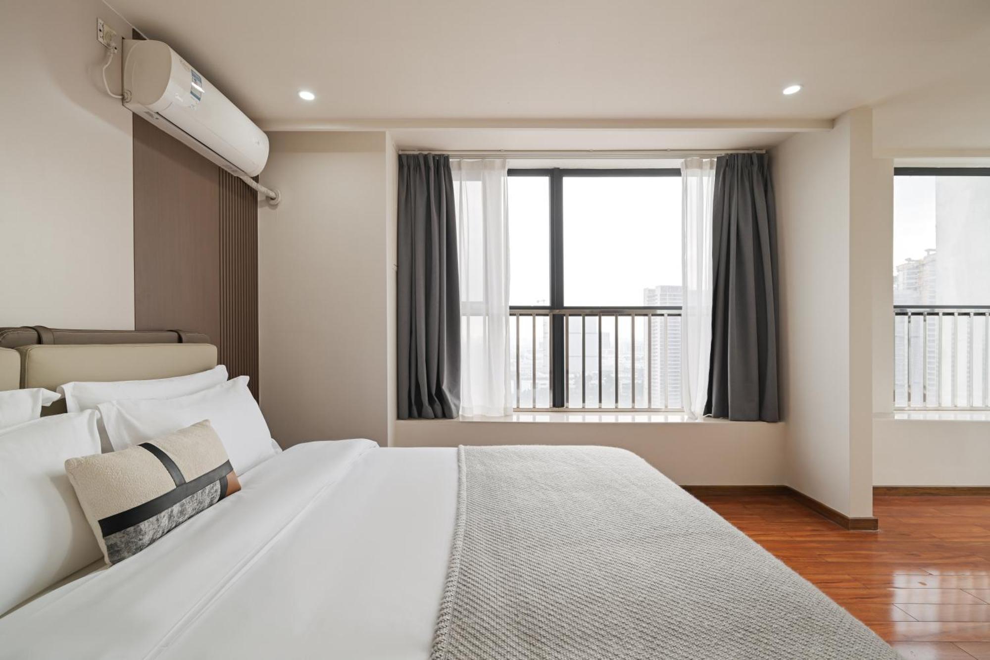 Aparthotel East Maple International - Luogang Wanda Plaza Suyuan Metro Station 2*