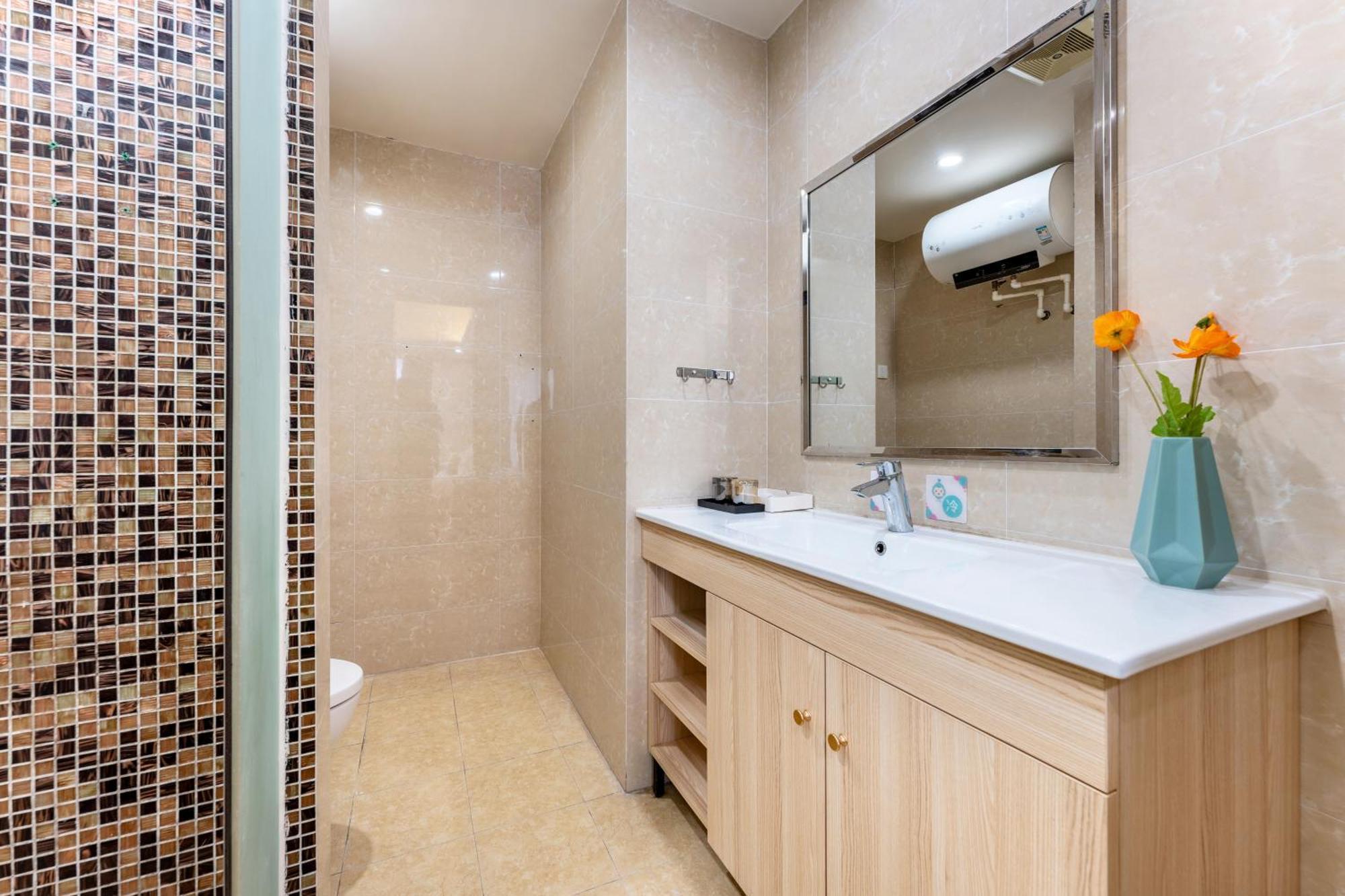 Aparthotel East Maple International - Luogang Wanda Plaza Suyuan Metro Station Guangzhou