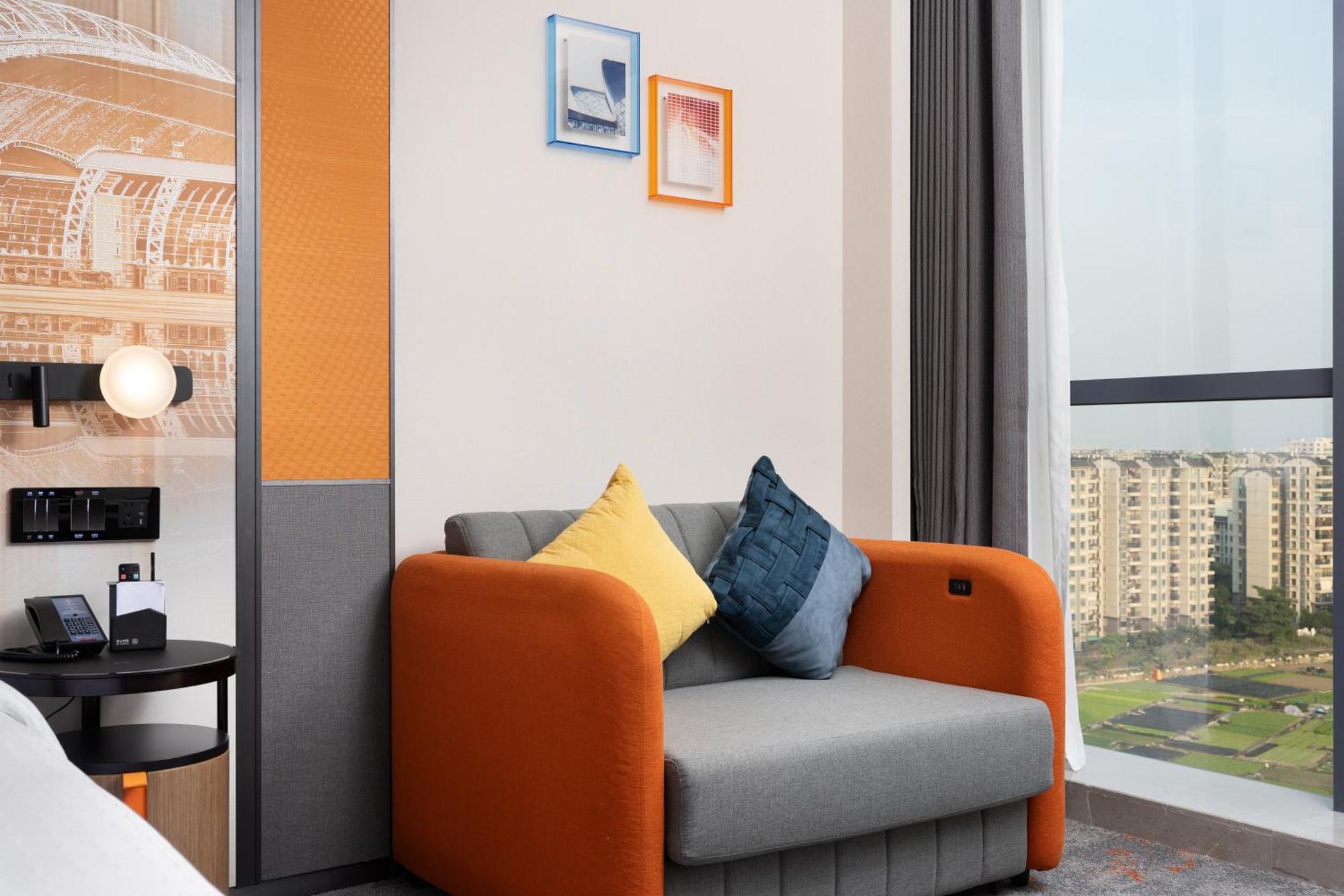 Hampton By Hilton Renhe Baiyun Airport-free Shuttle Bus During The Fair 4*