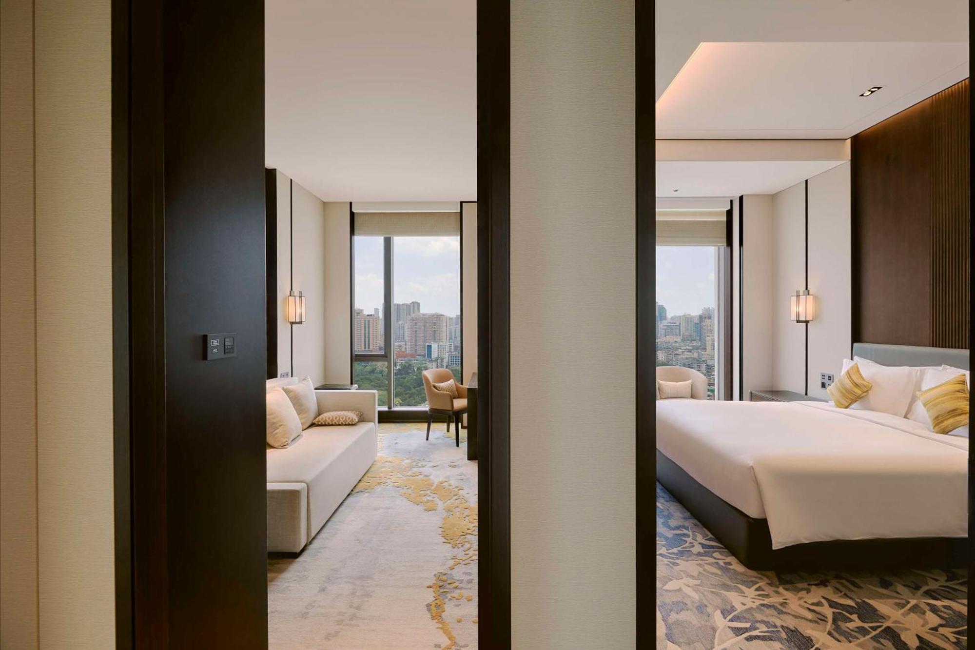 Kempinski Residences - Free Shuttle Between And Exhibition Center During Fair & Exhibitor Registration Counter Hotel
