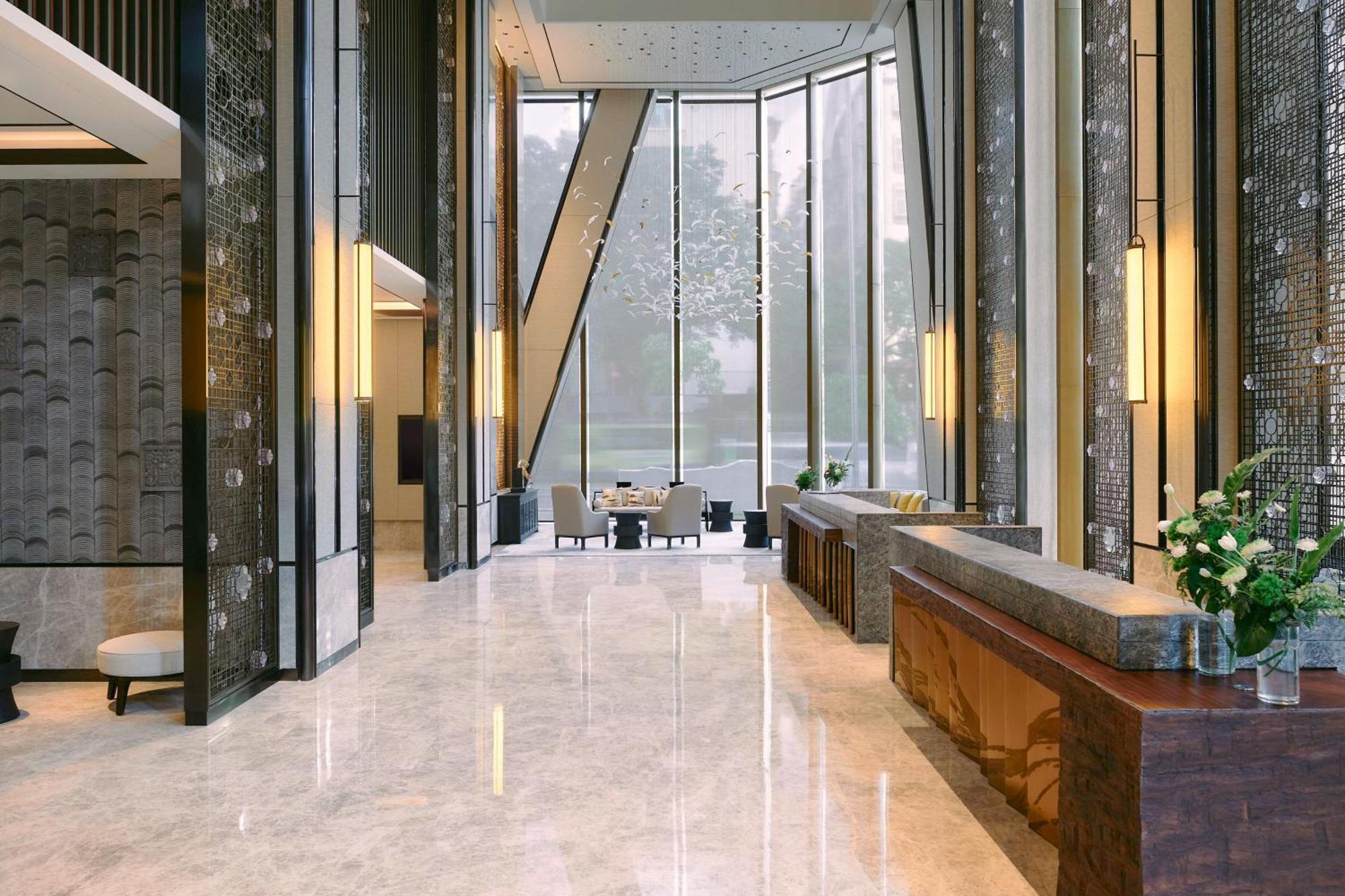 Kempinski Residences - Free Shuttle Between And Exhibition Center During Fair & Exhibitor Registration Counter Hotel