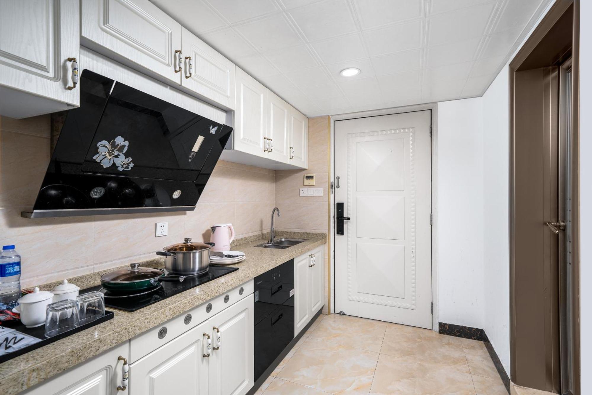 Youke Serviced Apartment1min To Line5 Taojin Stn-free Shuttle Bus During The Fair * Guangzhou