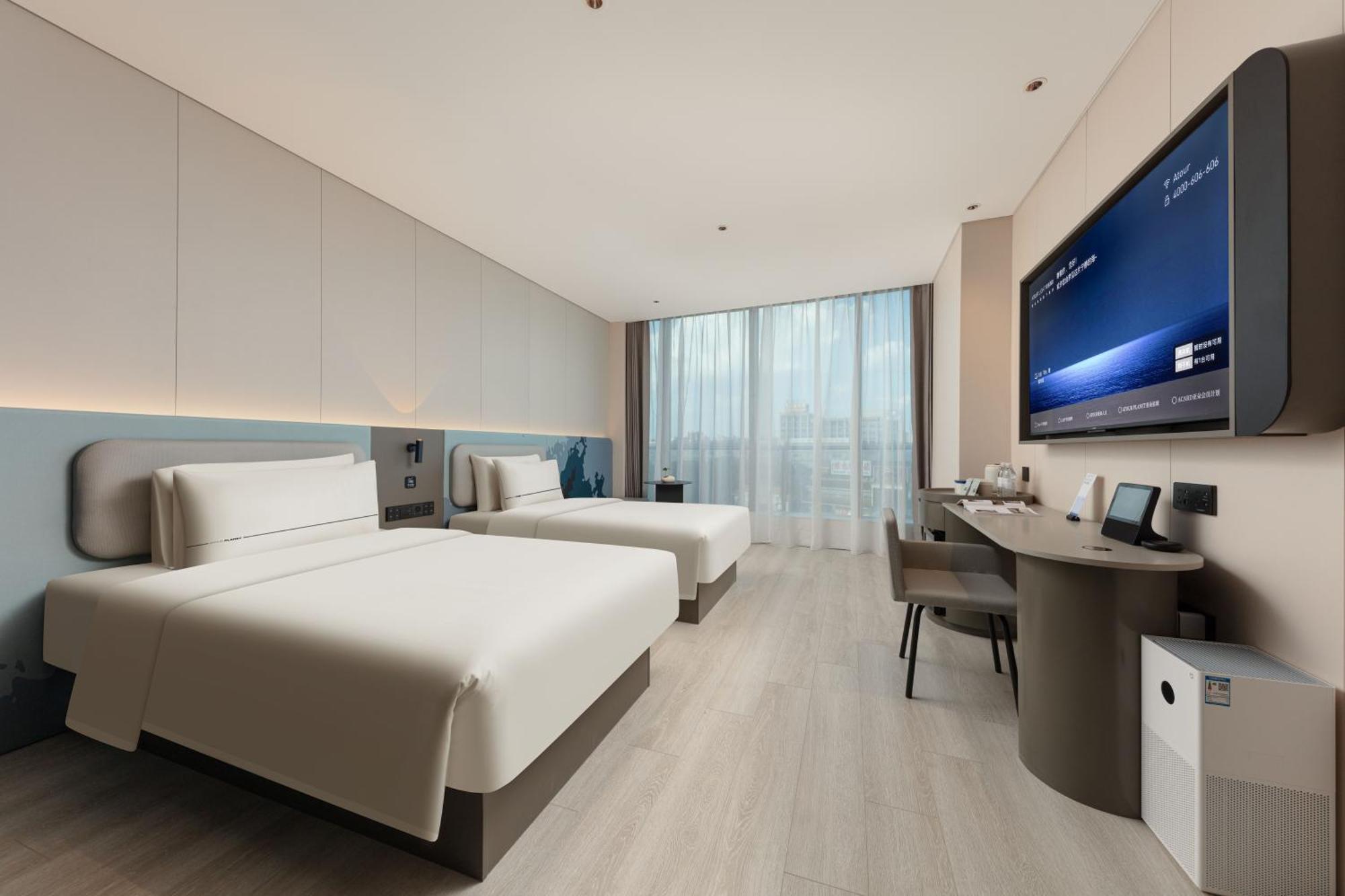 Atour Light Panyu Chimelong Wanbo Business District Hotel