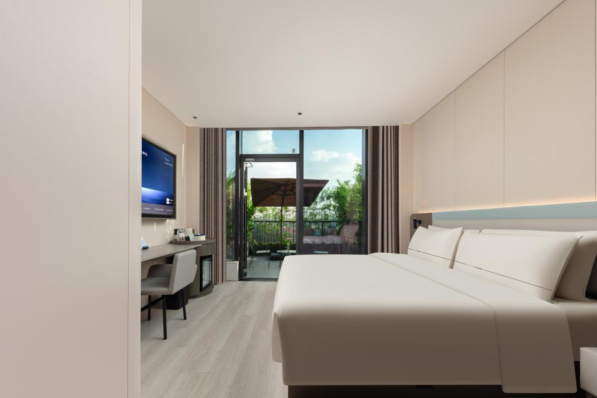 Atour Light Panyu Chimelong Wanbo Business District Hotel Guangzhou