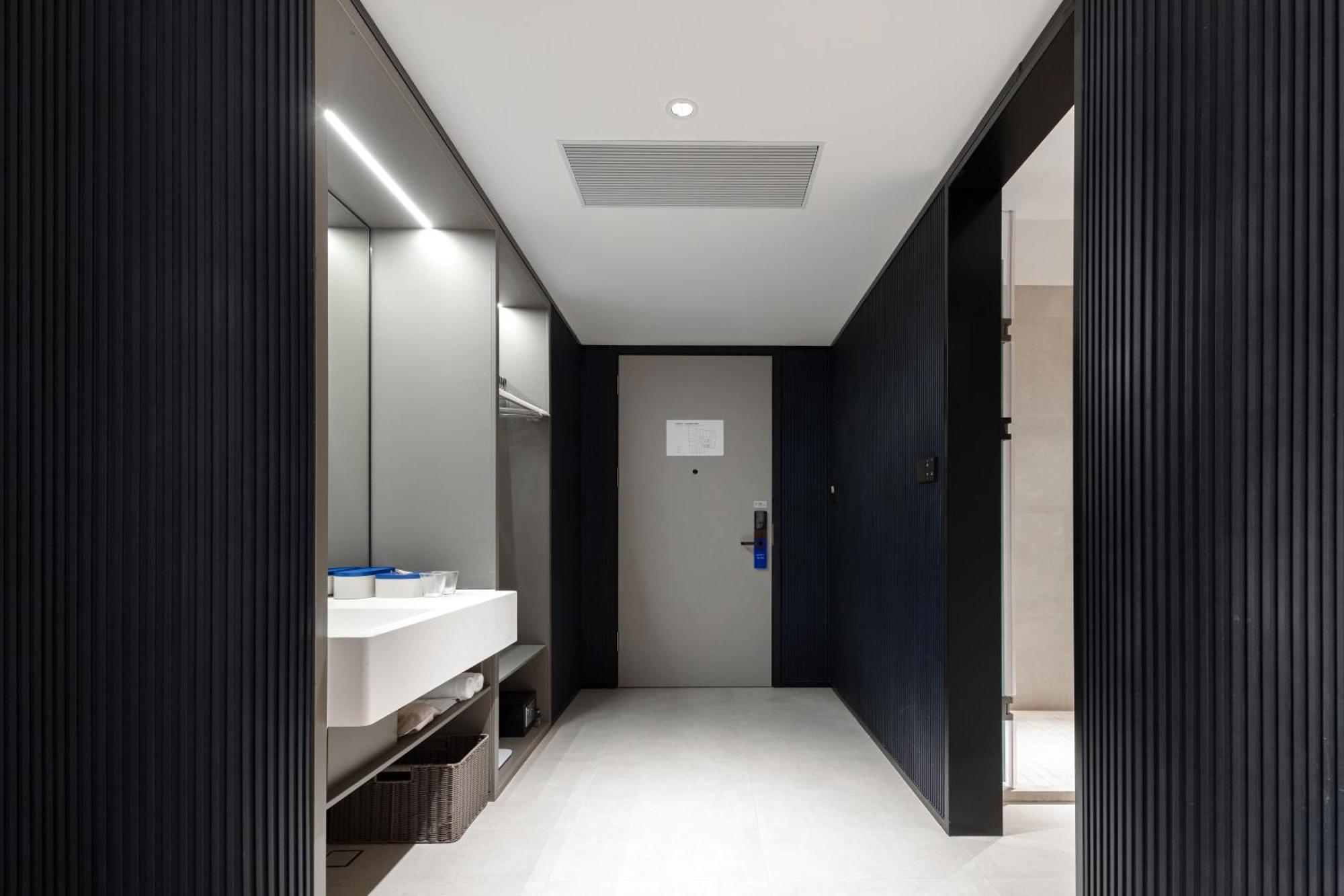 Atour Light Panyu Chimelong Wanbo Business District Hotel