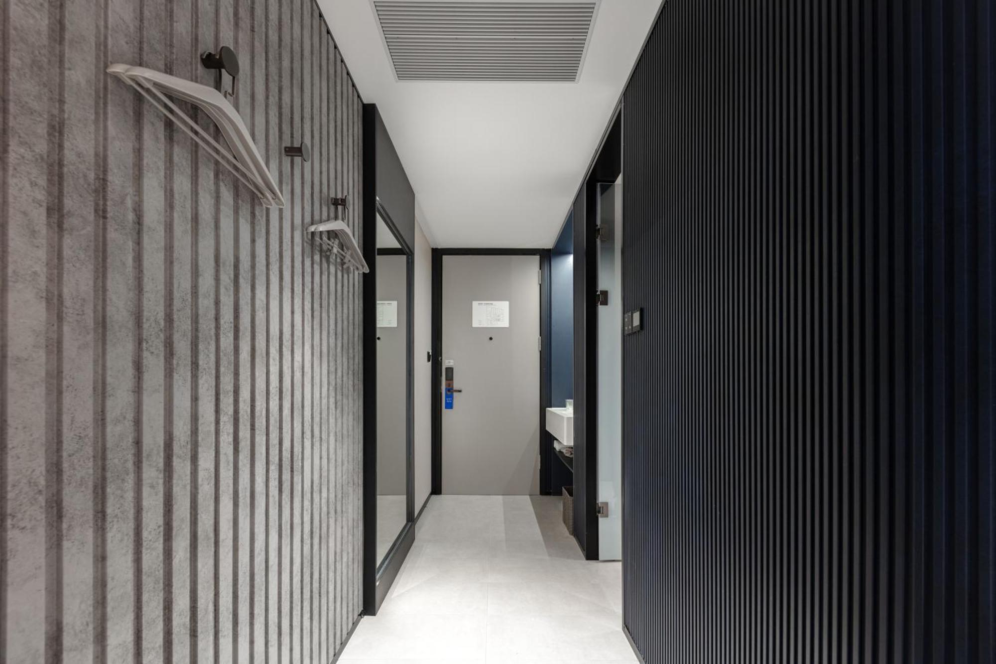 Atour Light Panyu Chimelong Wanbo Business District 4*
