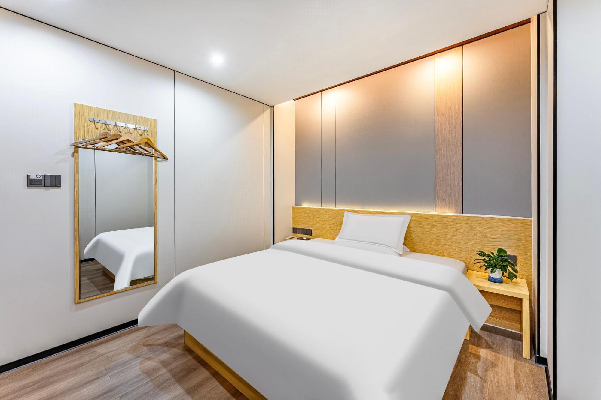 Hotel Kaiyue Luoxi Subway Station Branch - Free Deliver Service To Fair Complex During Fair Period Guangzhou
