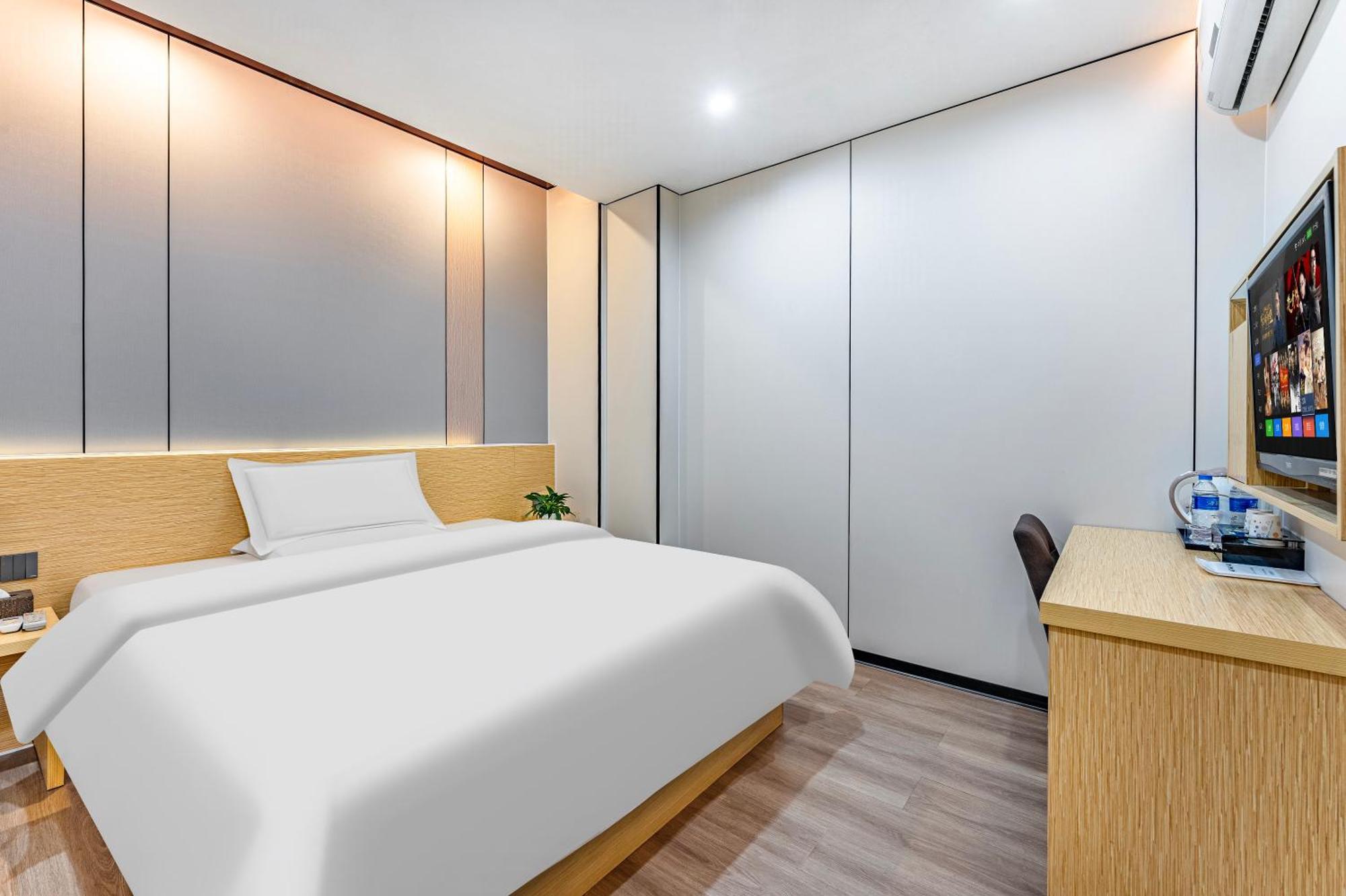 Kaiyue Luoxi Subway Station Branch - Free Deliver Service To Fair Complex During Fair Period