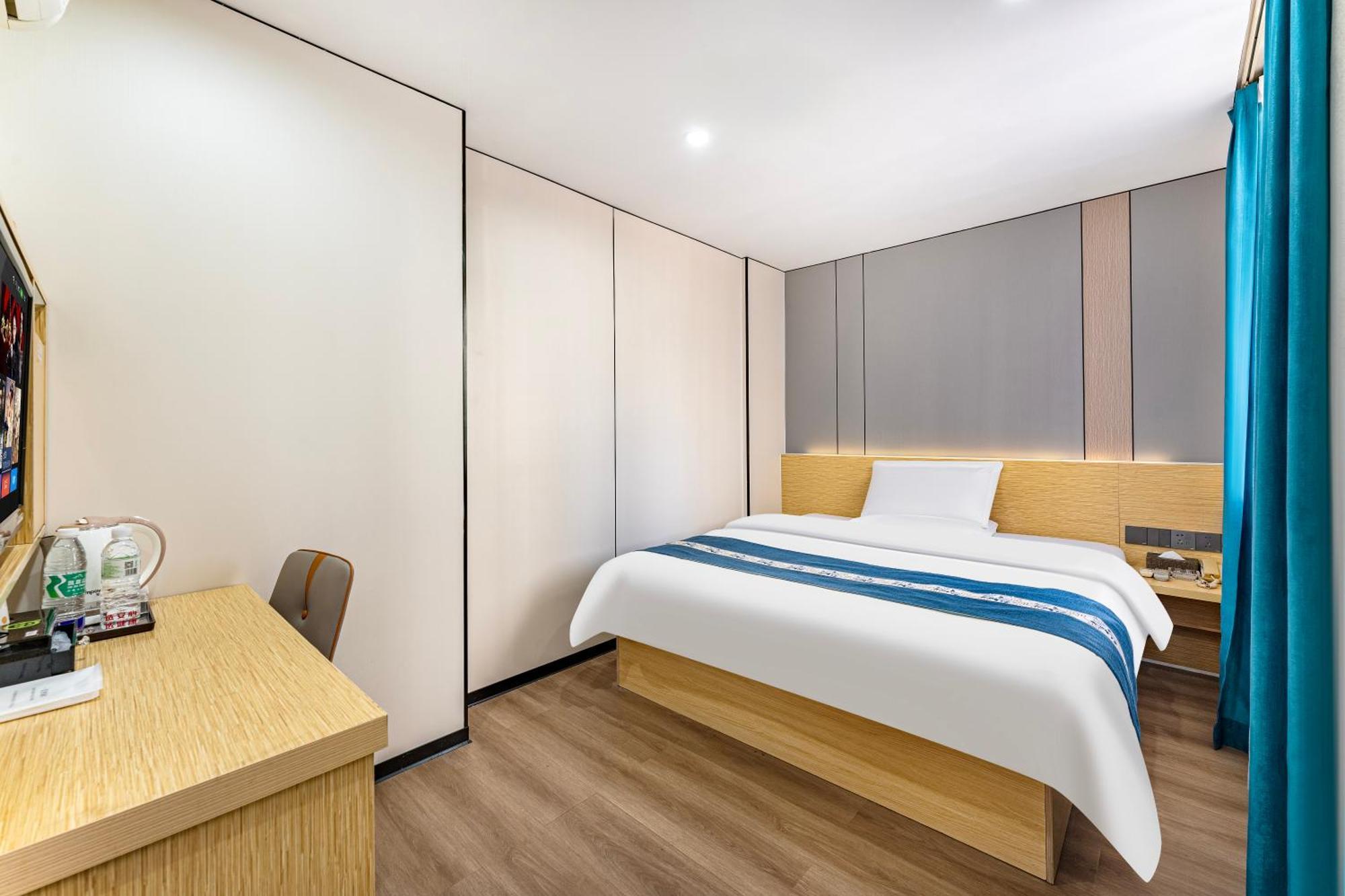 Kaiyue Luoxi Subway Station Branch - Free Deliver Service To Fair Complex During Fair Period 2*