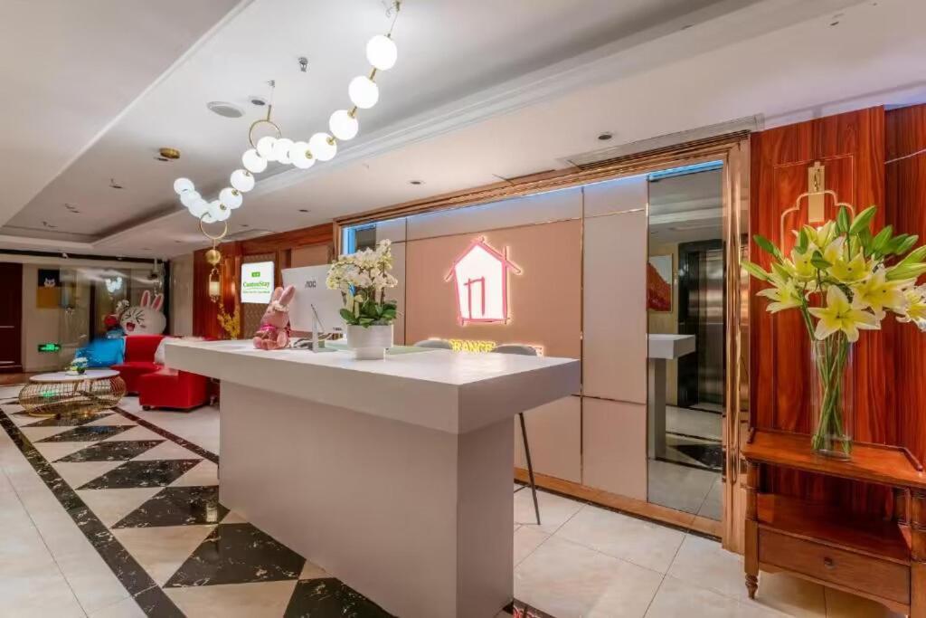 The Legend Hotel- Free Deliver Service To Fair Complex During Fair Period 3*