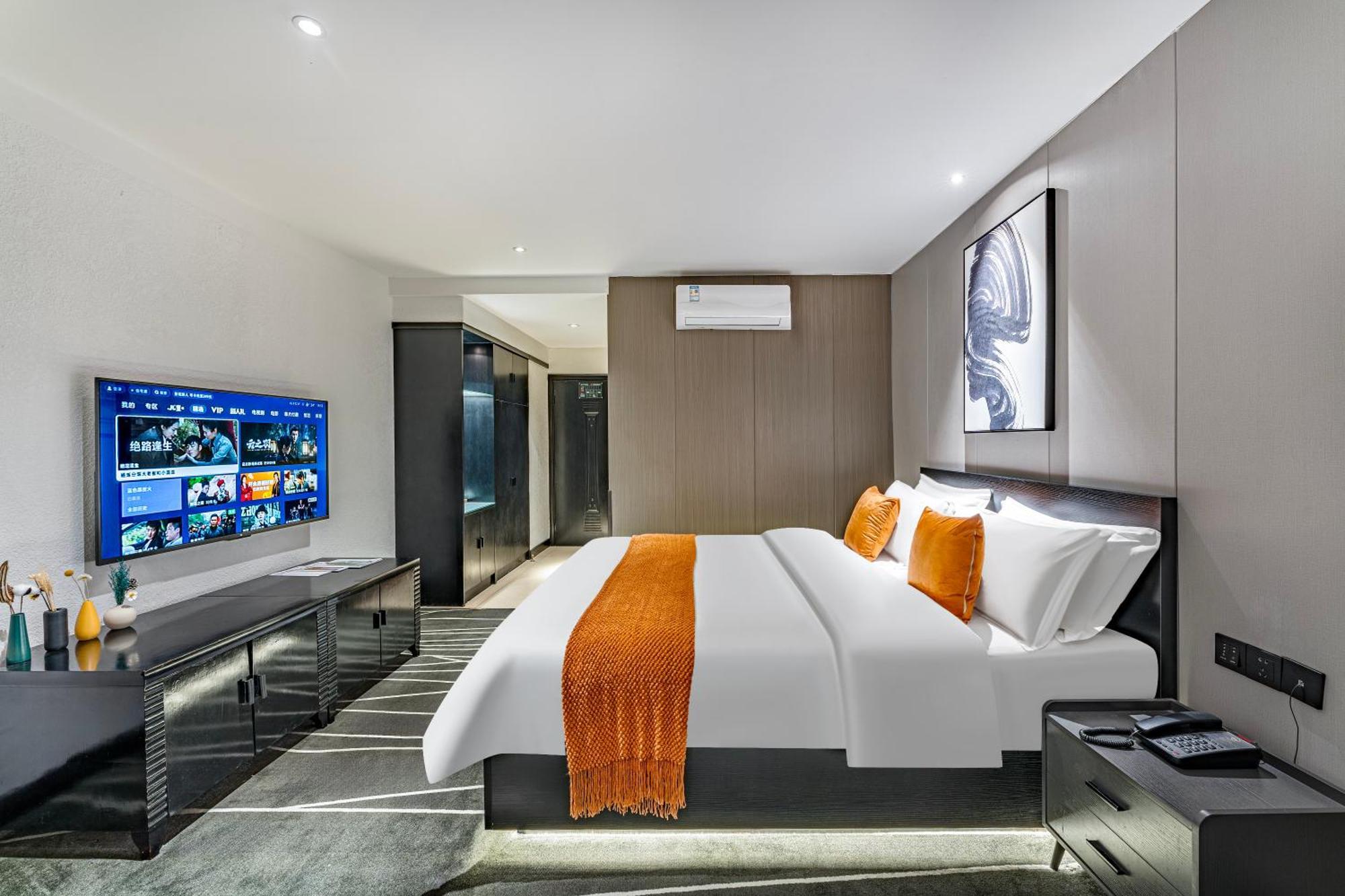 Hotel Boyue Miyazaki - Baiyun International Airport 3*