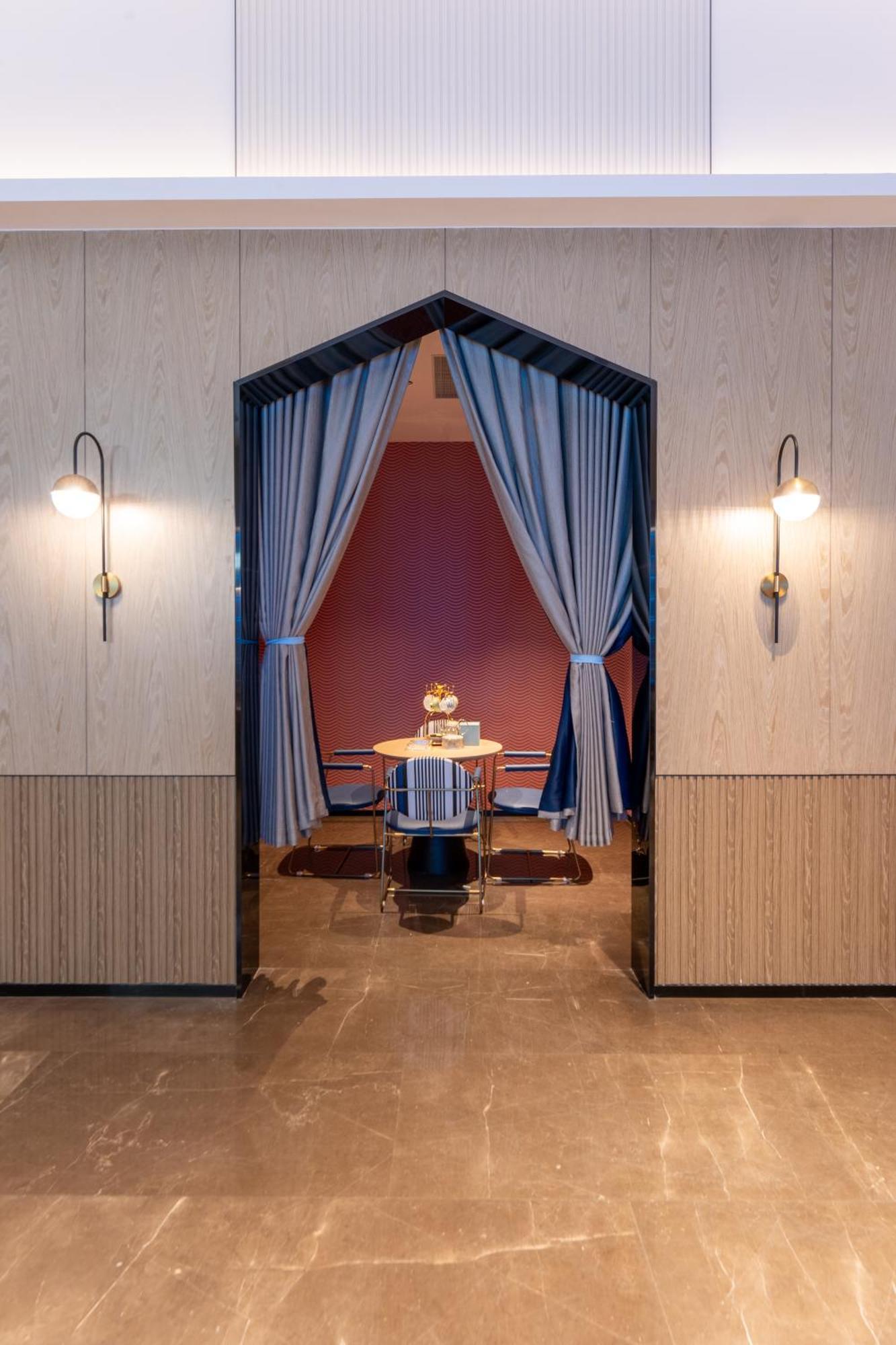 Hotel Echarm International Baiyun International Airport Qingbu Metro Branch - Free Deliver Service To Baiyun International Airport & Free Deliver Service To Fair Complex During Fair Period