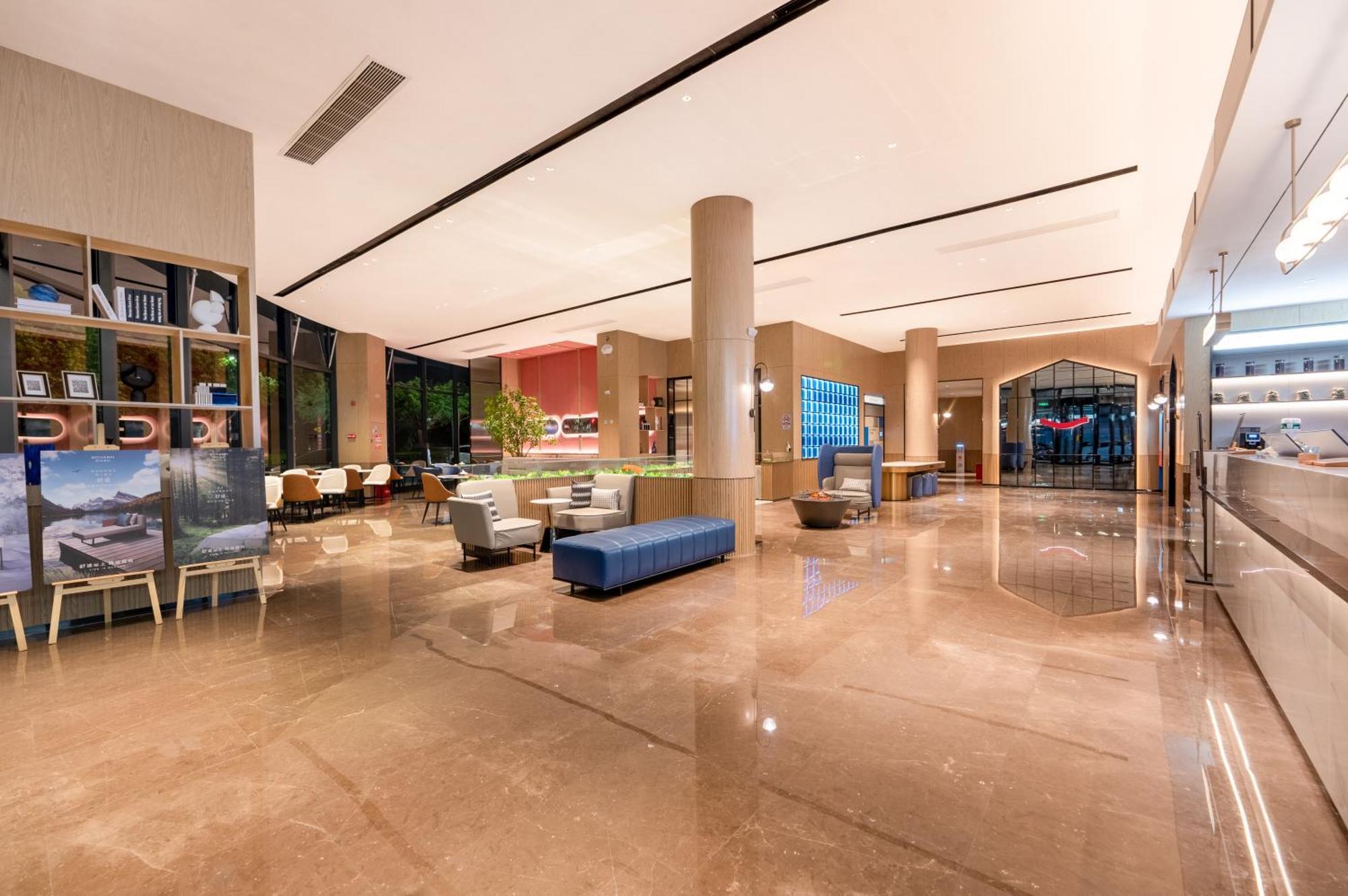 Echarm International Baiyun International Airport Qingbu Metro Branch - Free Deliver Service To Baiyun International Airport & Free Deliver Service To Fair Complex During Fair Period Hotel Guangzhou
