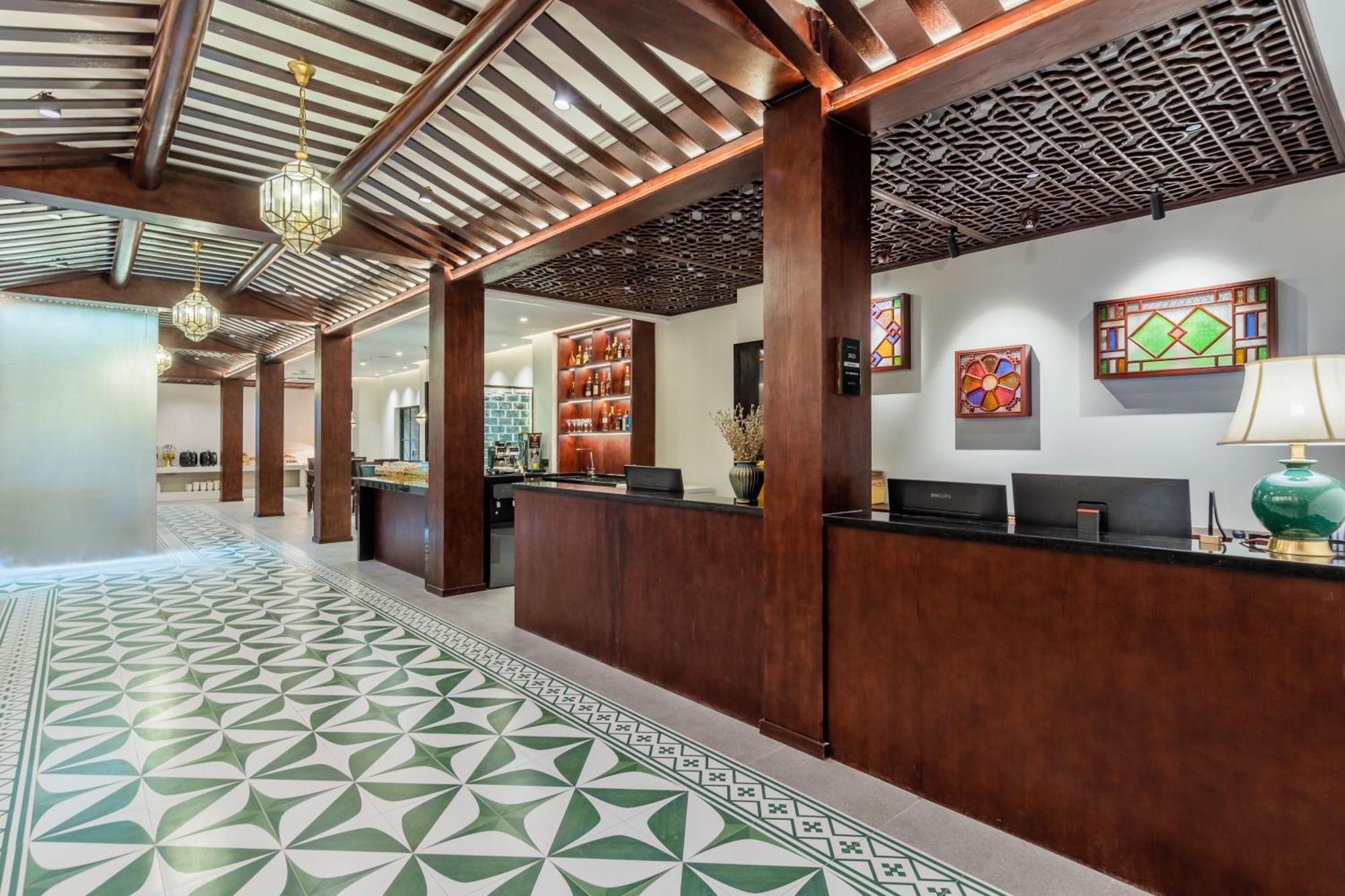 Hotel Stargazing Platform Inn--Guangzhou Chenclanacademy & Shamian & Yongqingfang Branch 4*