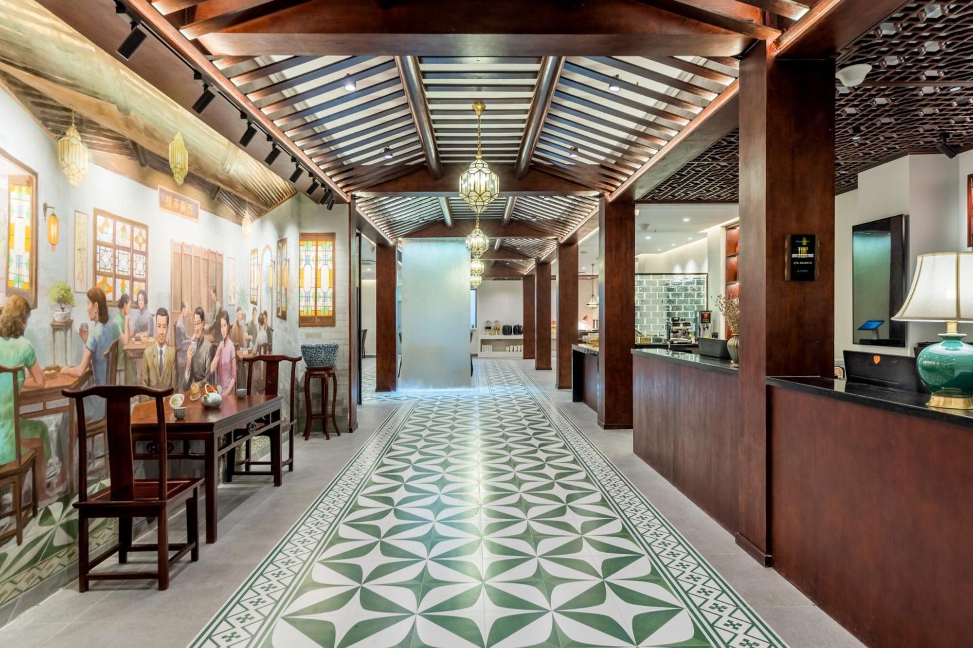 Stargazing Platform Inn--Guangzhou Chenclanacademy & Shamian & Yongqingfang Branch 4* Guangzhou