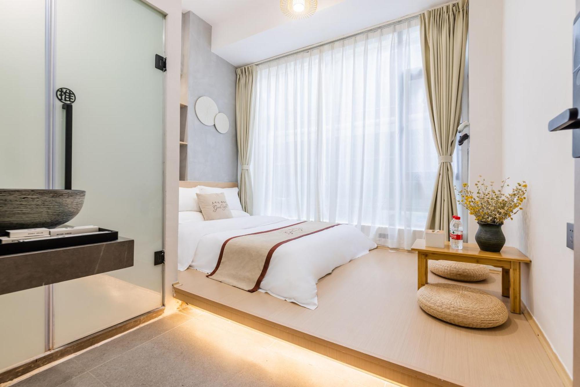 Stargazing Platform Inn--Guangzhou Chenclanacademy & Shamian & Yongqingfang Branch Guangzhou