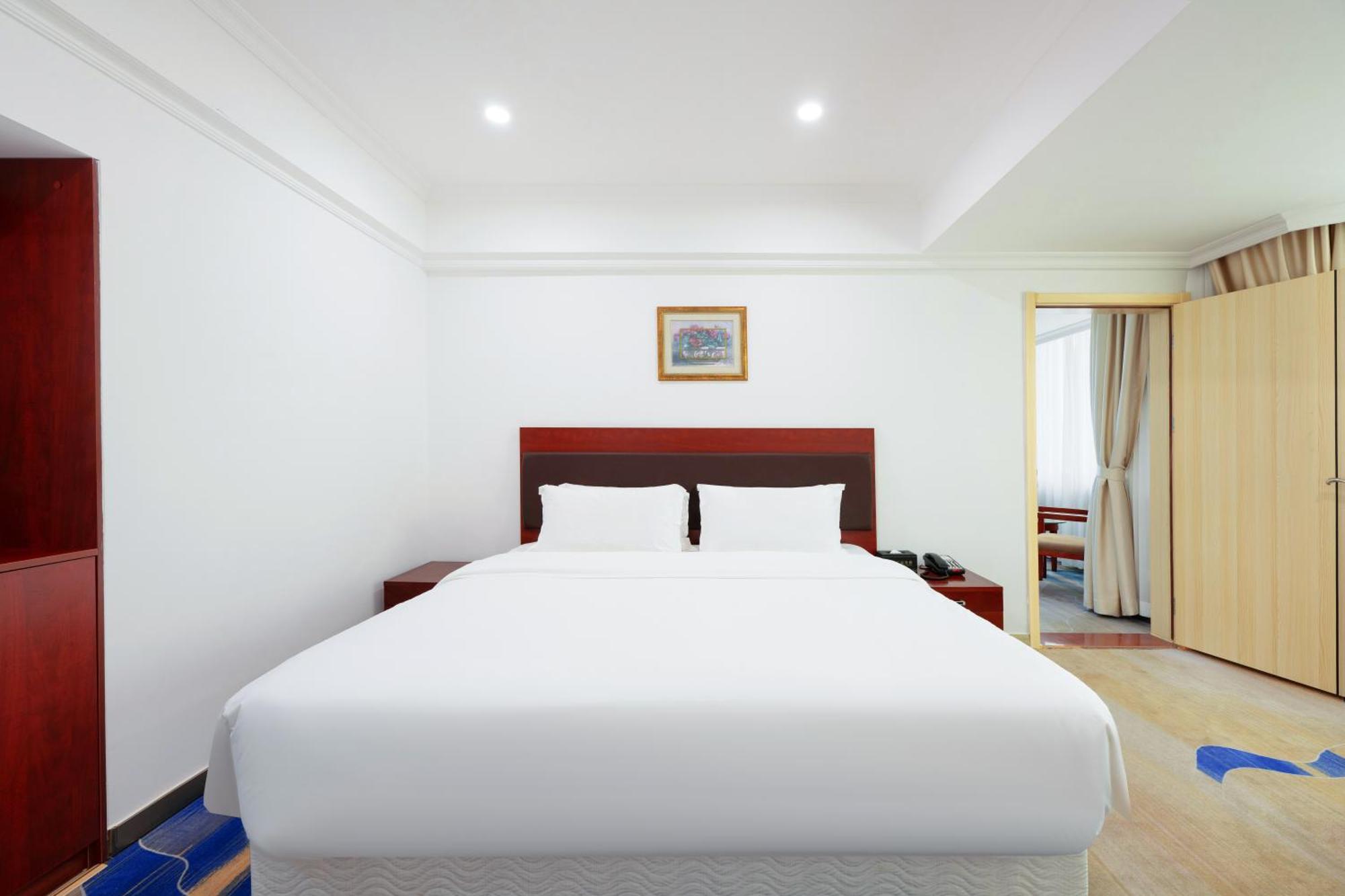 Guang Yun Hotel 3*