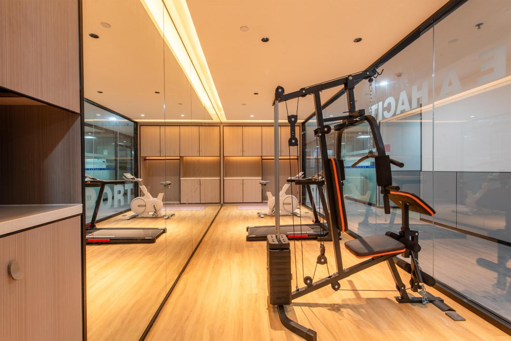 Calvin International Baiyun International Airport Huadu Plaza Branch - Free Deliver Service To Baiyun International Airport & Free Deliver Service To Fair Complex During Fair Period Guangzhou