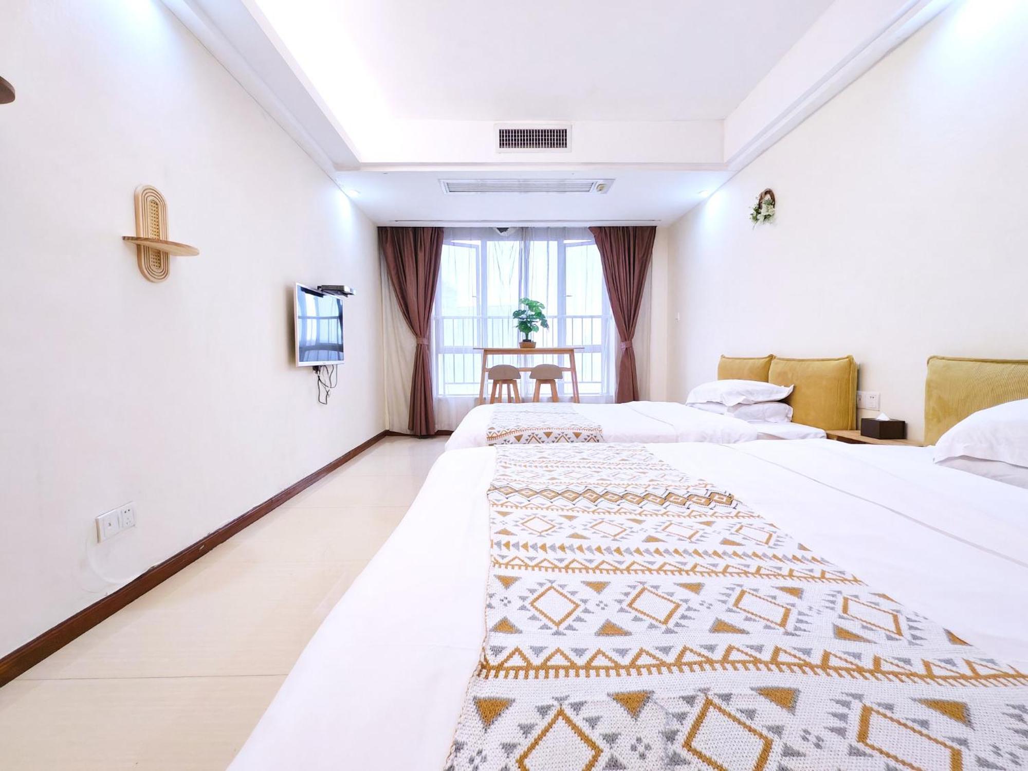 Apartment Uhome Service *