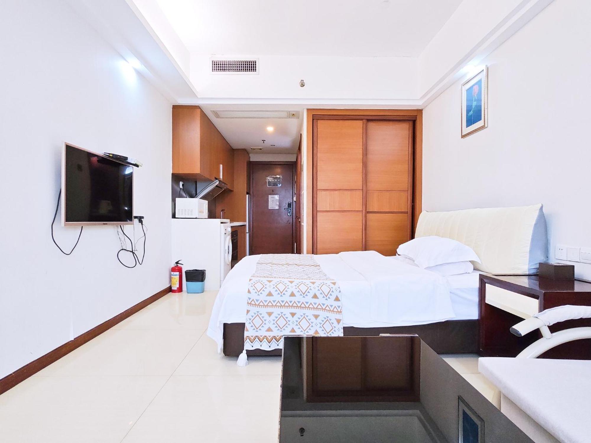 Uhome Service Apartment *
