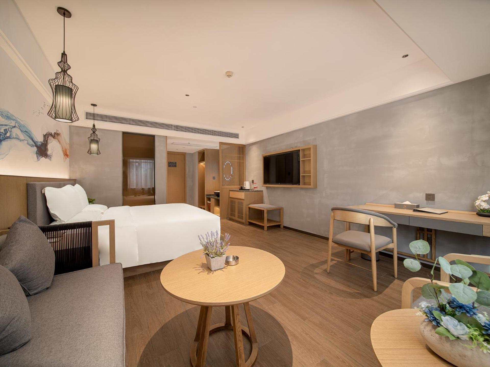 Trendy Romantic Panyu Qiaonan Aoyuan Plaza Branch - Free Deliver Service To Fair Complex During Fair Period Hotel Guangzhou