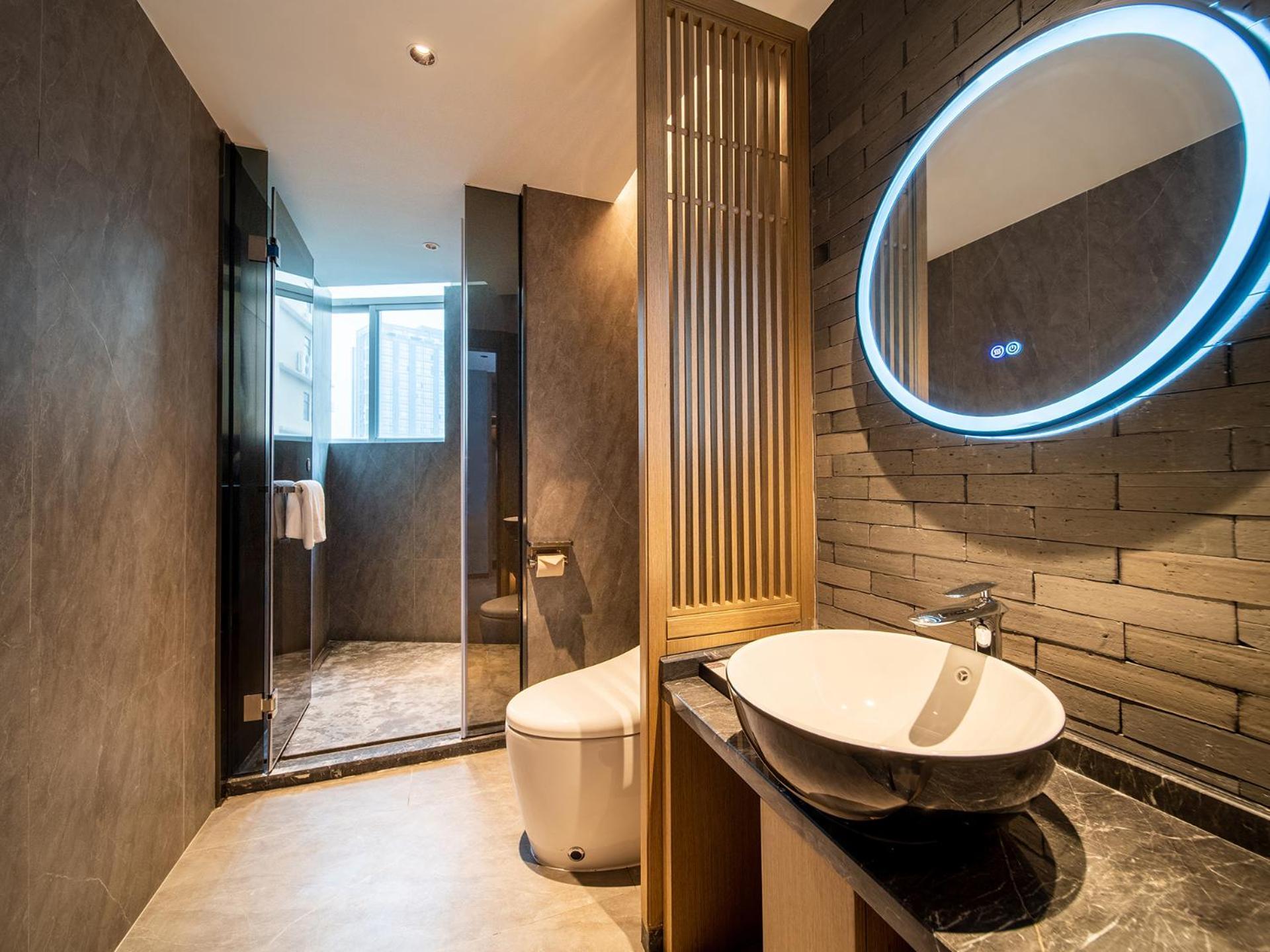 Hotel Trendy Romantic Panyu Qiaonan Aoyuan Plaza Branch - Free Deliver Service To Fair Complex During Fair Period Guangzhou