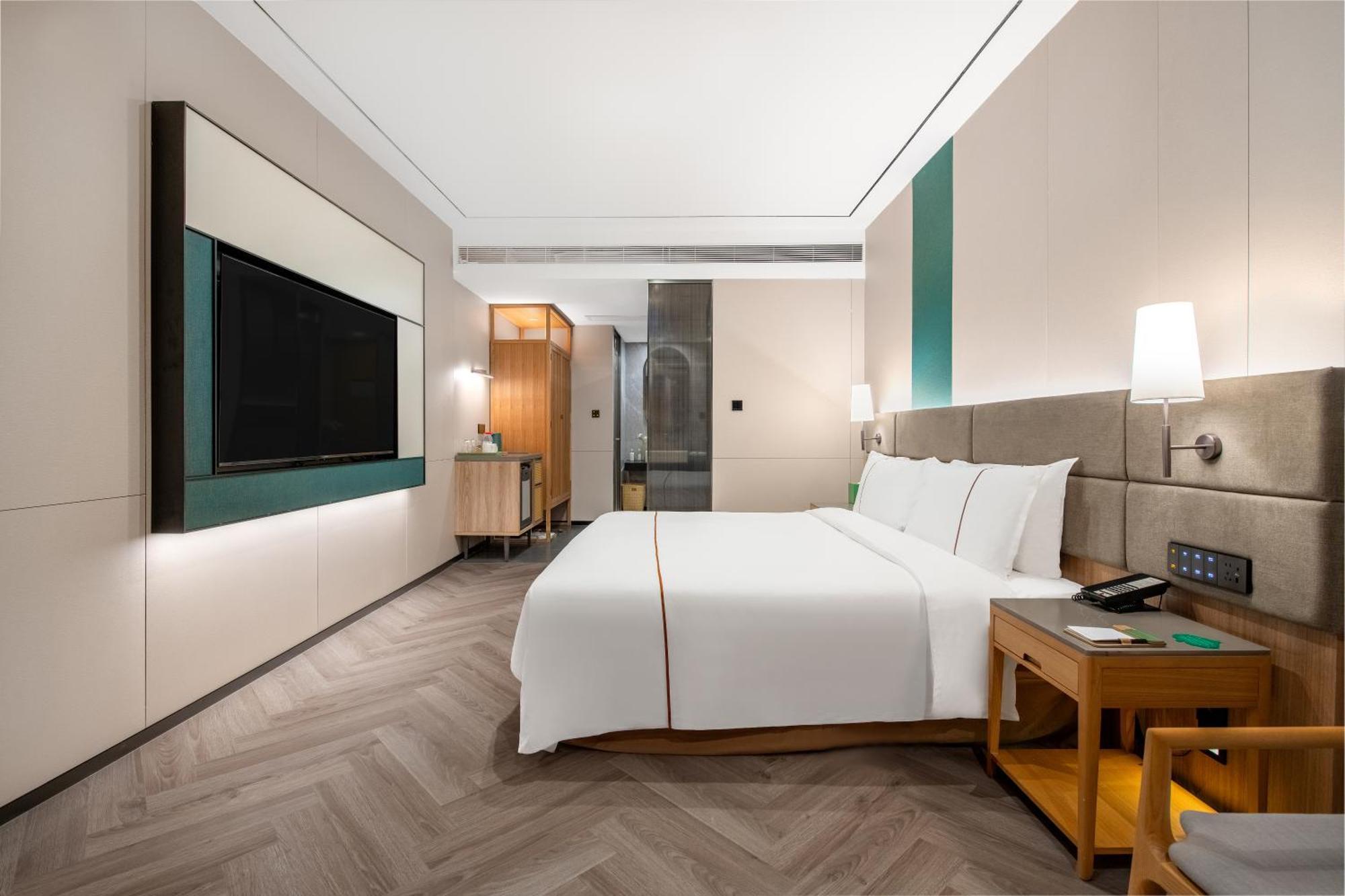 Hotel H' Elite Hotel- Free Fair Shuttle Bus And Registration Counter 4*