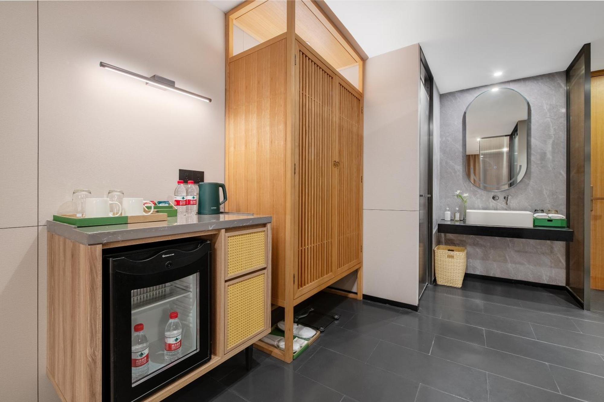 H' Elite Hotel- Free Fair Shuttle Bus And Registration Counter Hotel 4*