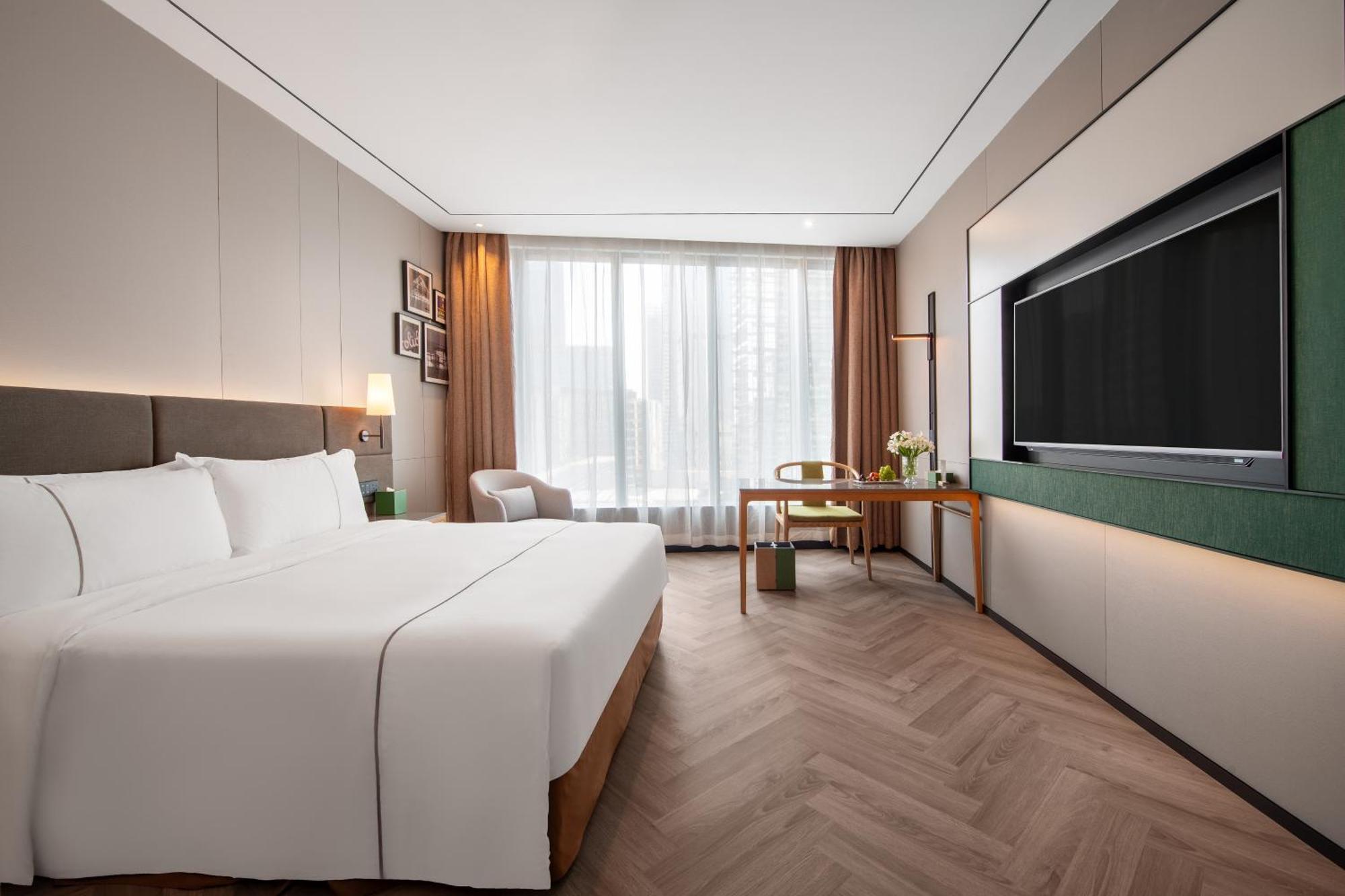 H' Elite Hotel- Free Fair Shuttle Bus And Registration Counter
