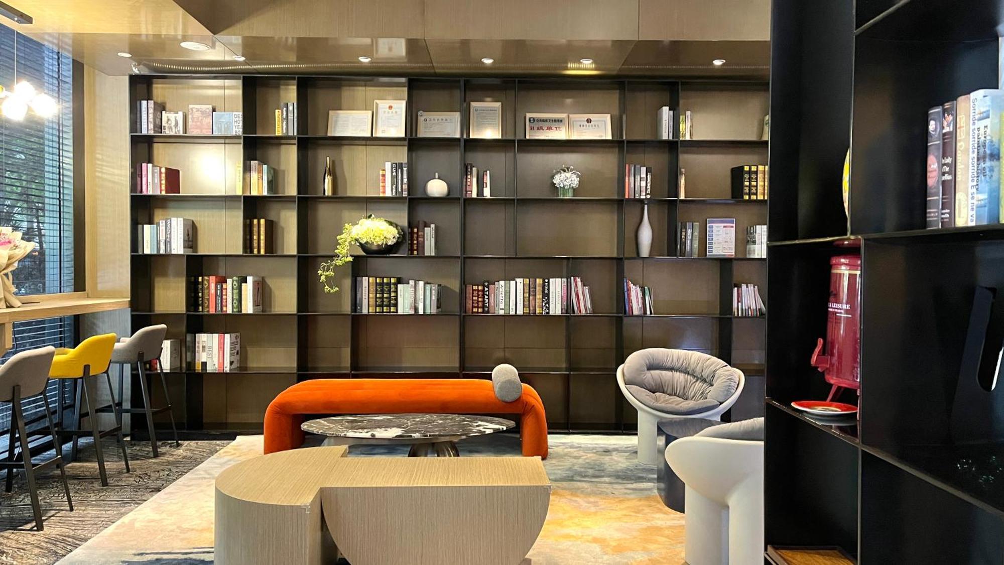Hotel Paco Zoo Metro Branch-free Shuttle Bus For Fair 4*