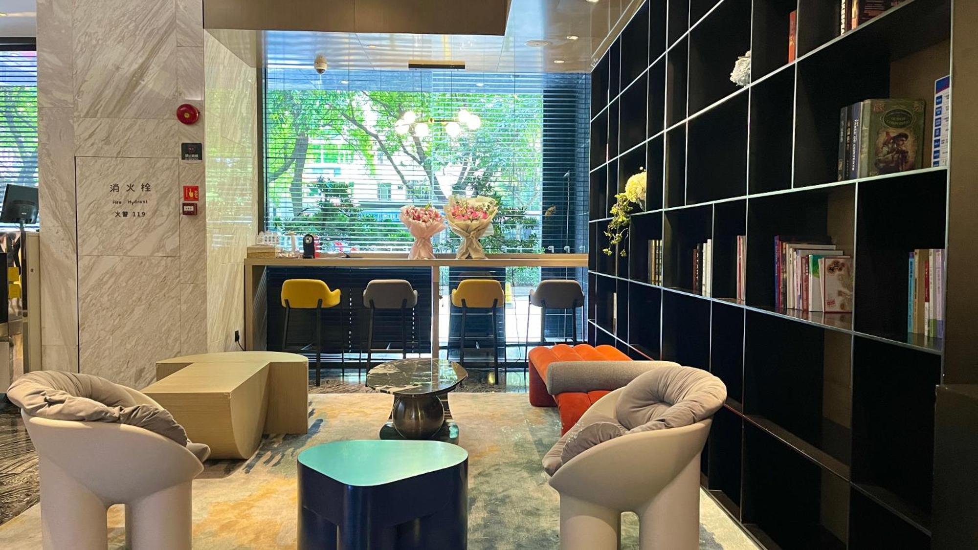 Paco Zoo Metro Branch-free Shuttle Bus For Fair 4* Guangzhou