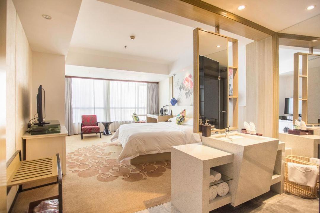 Hotel Paco Tuanyida Metro Guangzhou-free Shuttle Bus For Fair