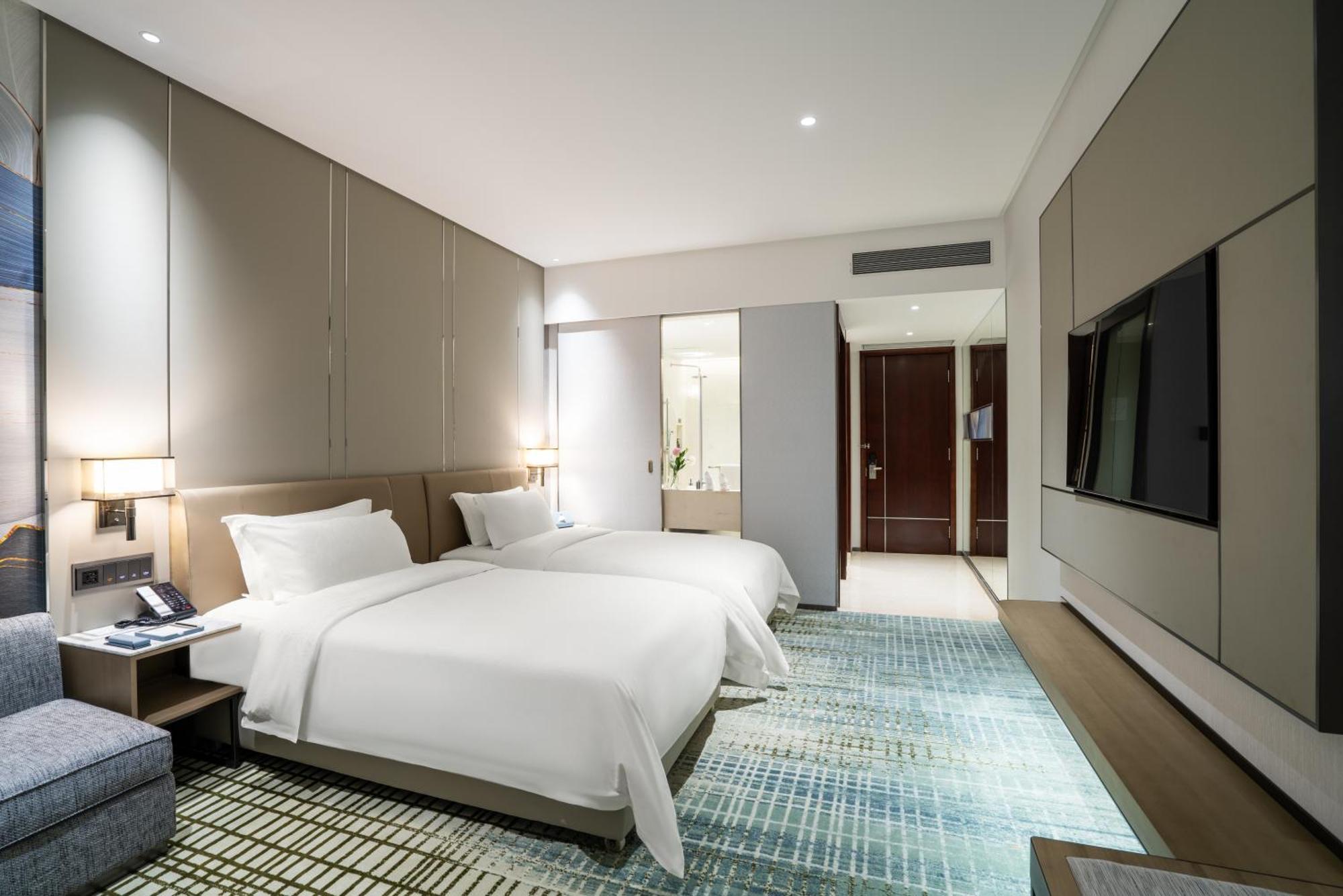 Hotel Victoria Zhujiang New Town - Free Shuttle Bus During Fair Period Guangzhou