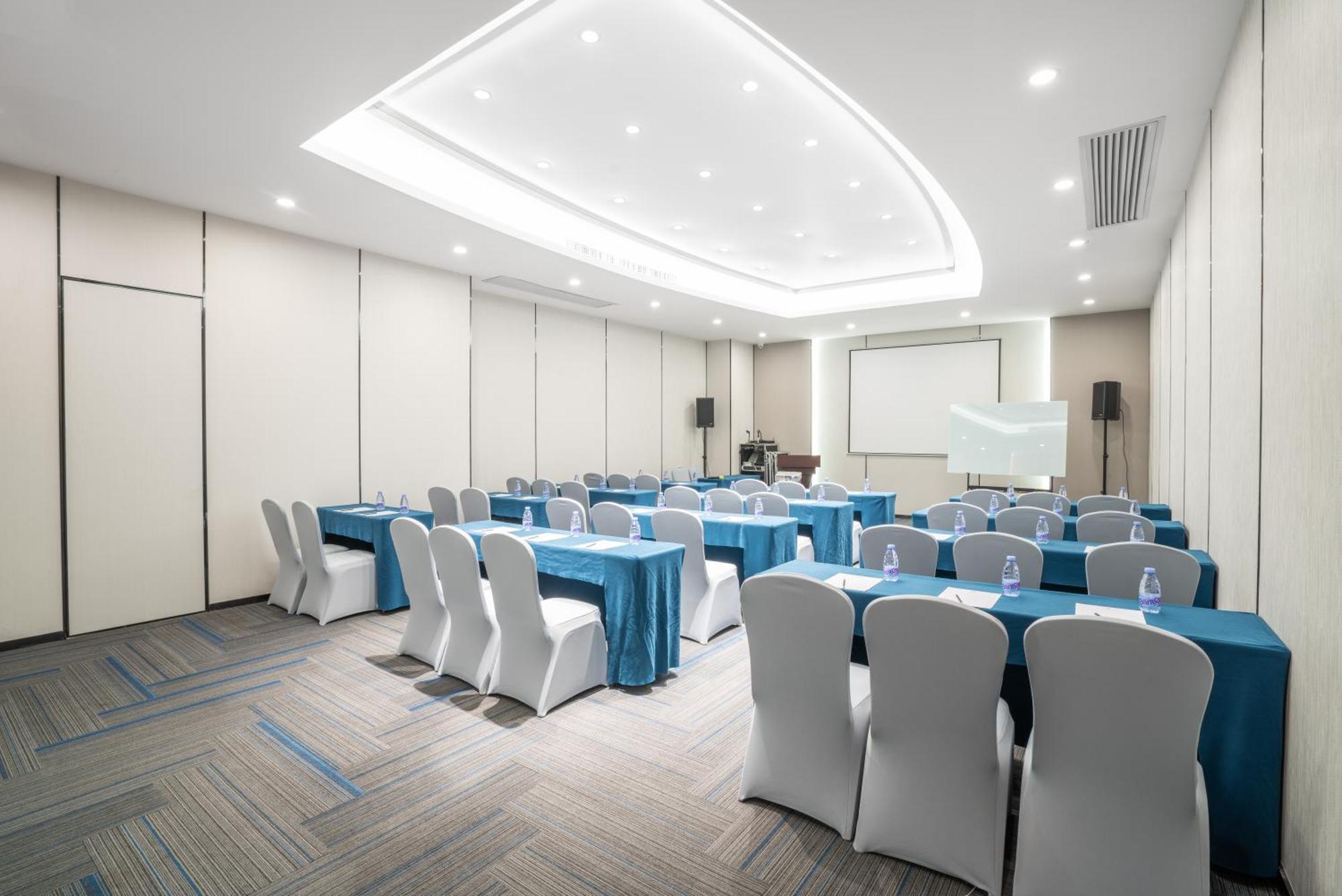 Hotel Victoria Zhujiang New Town - Free Shuttle Bus During Fair Period Guangzhou
