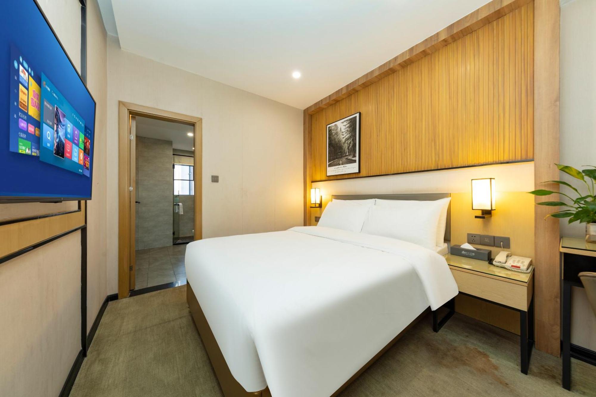 Hotel The Time Pazhou-free Shuttle Bus For Fair 2*