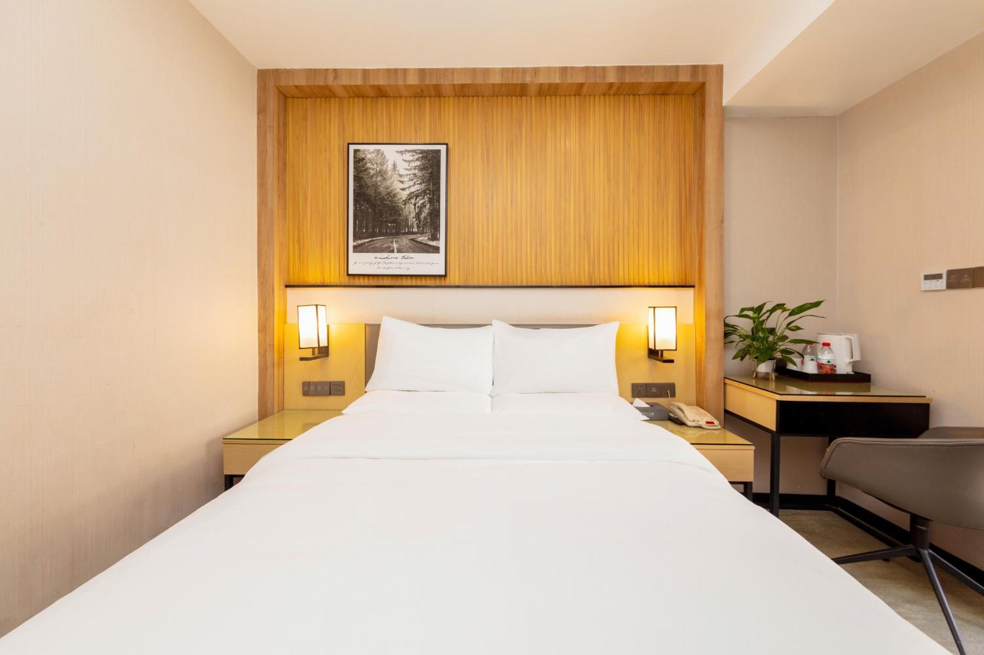 The Time Pazhou-free Shuttle Bus For Fair Hotel 2*
