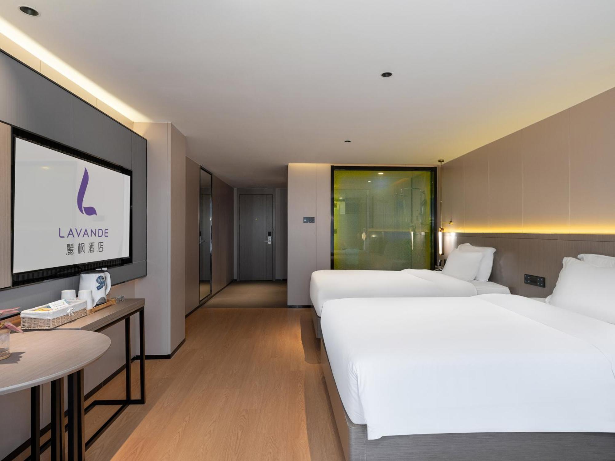 Hotel Lavande International Taikoo Hui Square Shipaiqiao Metro Station Branch - Free Shuttle Bus To Fair Complex During Fair Period & Free Vpn Internet Access