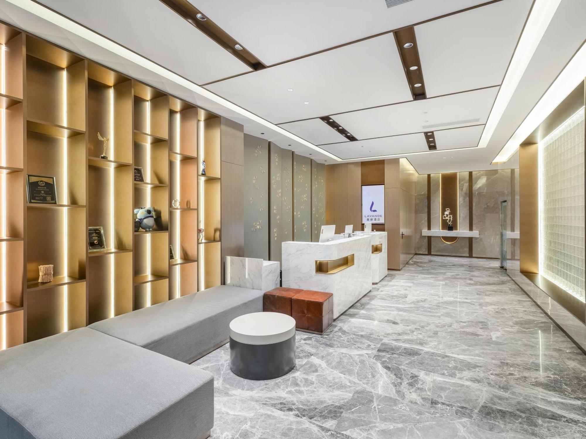 Hotel Lavande International Taikoo Hui Square Shipaiqiao Metro Station Branch - Free Shuttle Bus To Fair Complex During Fair Period & Free Vpn Internet Access 4*
